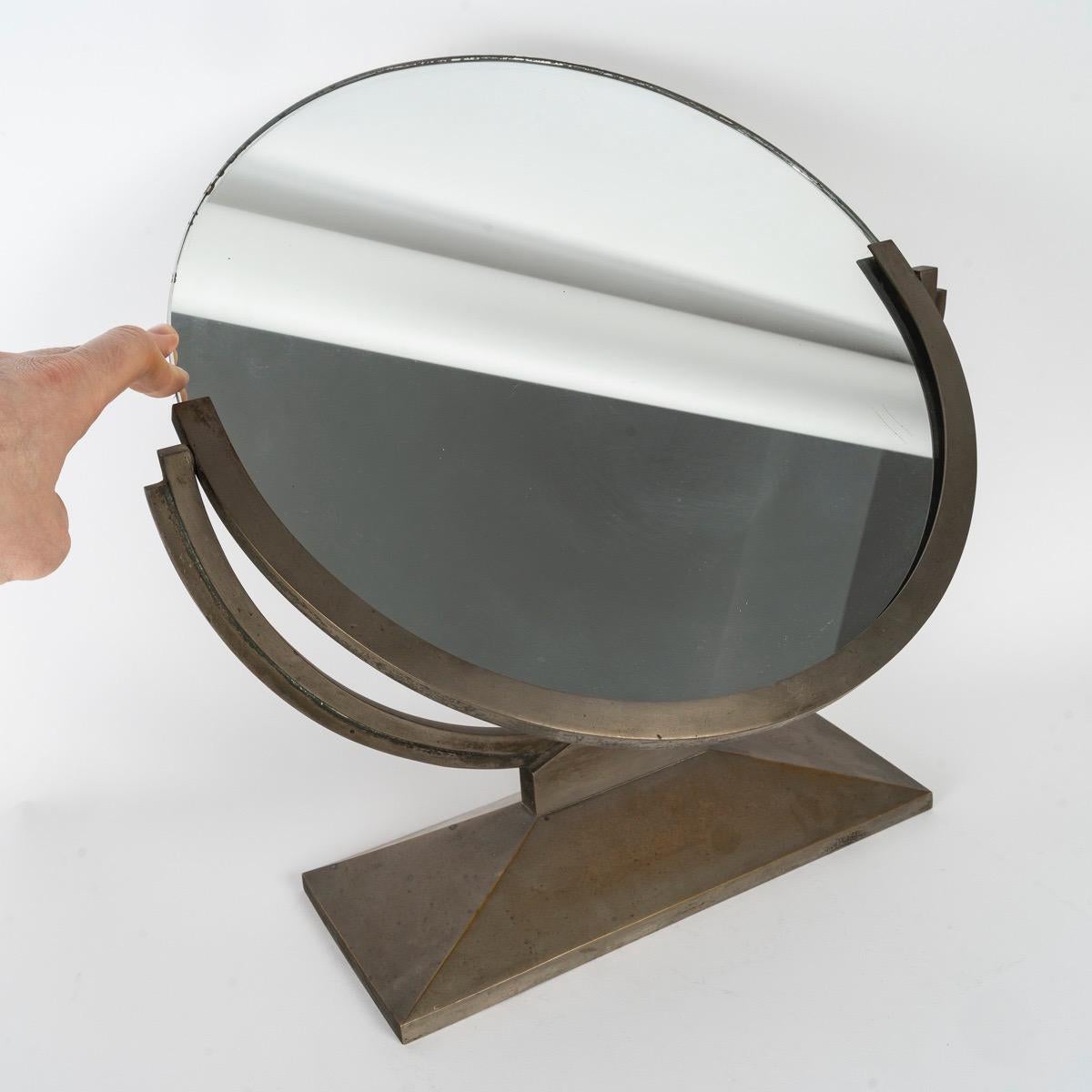 André Domin & Marcel Genevrière for Maison Dominique, A French Art Deco Mirror In Good Condition In Saint-Ouen, FR