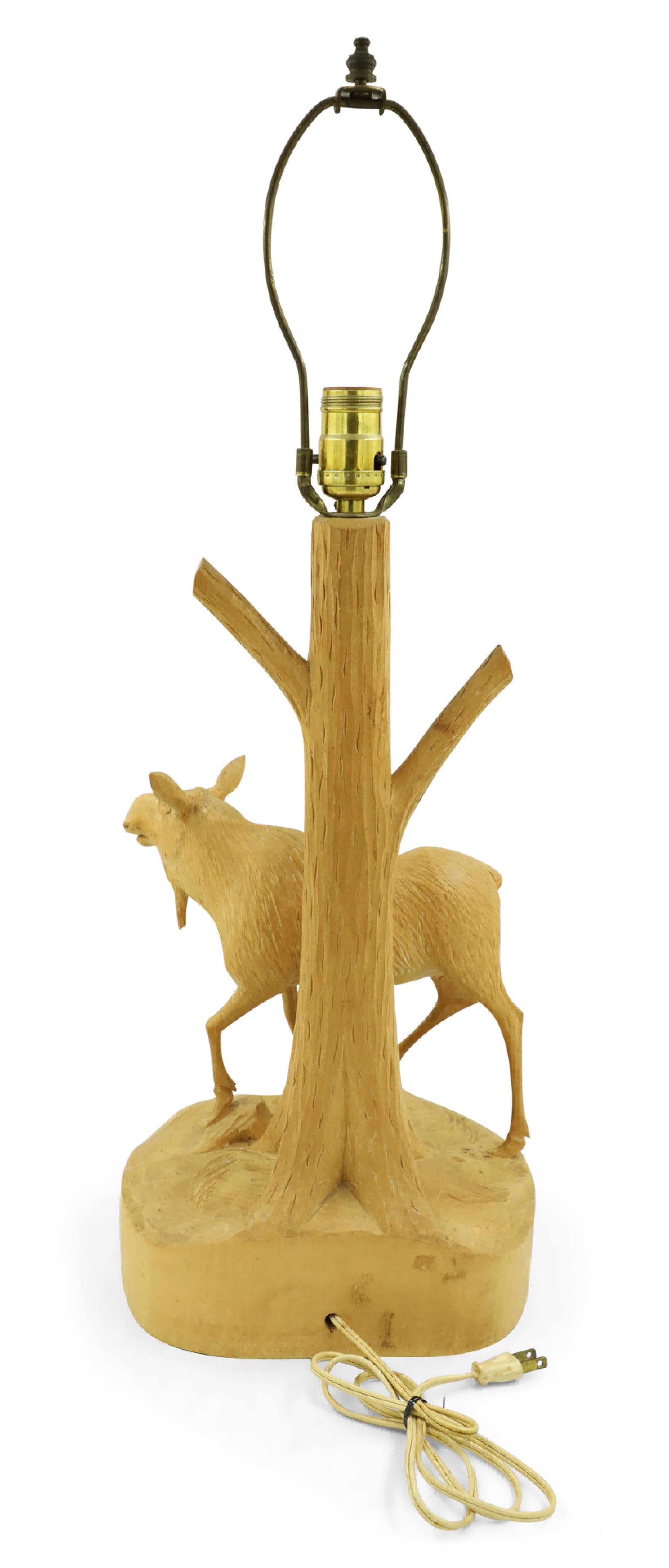 Andre Dube Mid-Century Rustic Canadian Carved Moose Form Table Lamp In Good Condition In Queens, NY