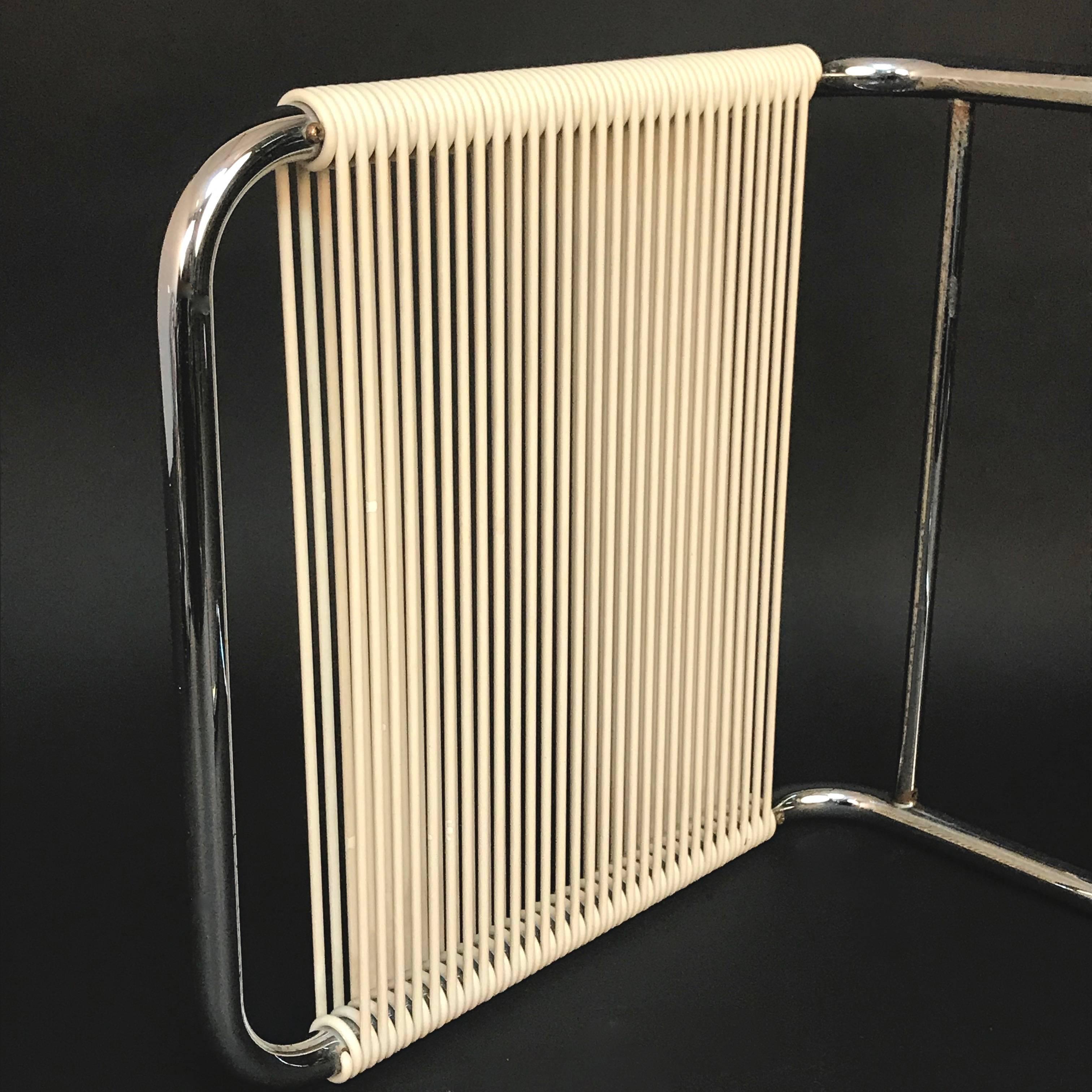 Andre Dupre Bauhaus Chromed Tubular Steel and White Plastic Stool, Knoll 1960s 1