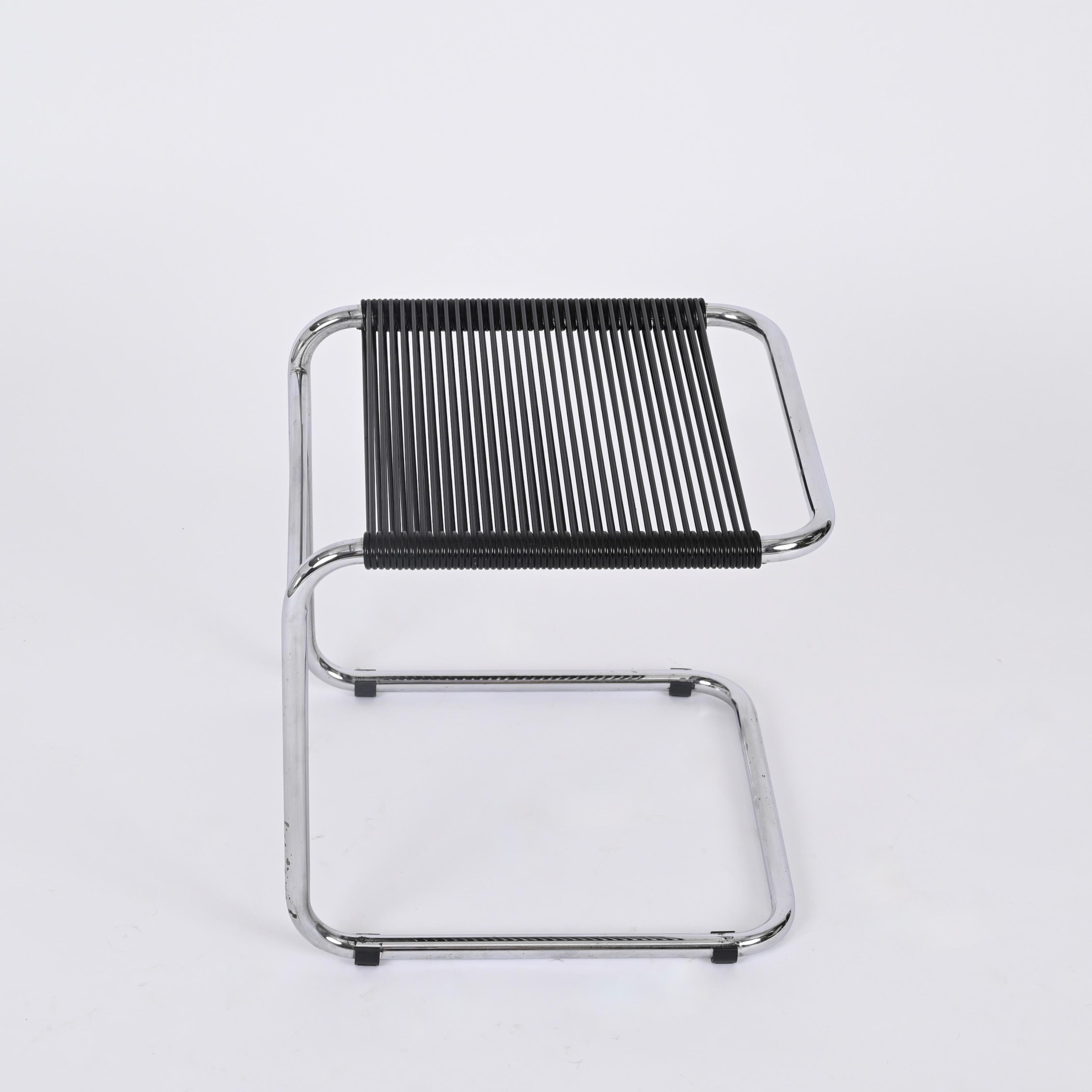 Annodato a mano Sgabello Pouf Bauhaus di Andre Dupre in acciaio cromato e gomma nera, Knoll 1950s in vendita