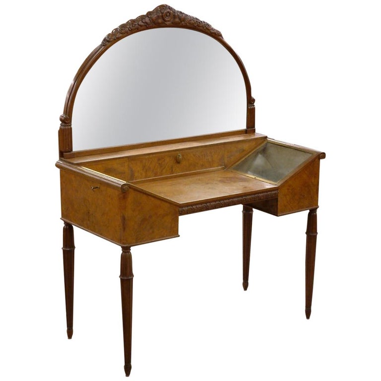 Andre Frechet dressing table For Sale at 1stDibs