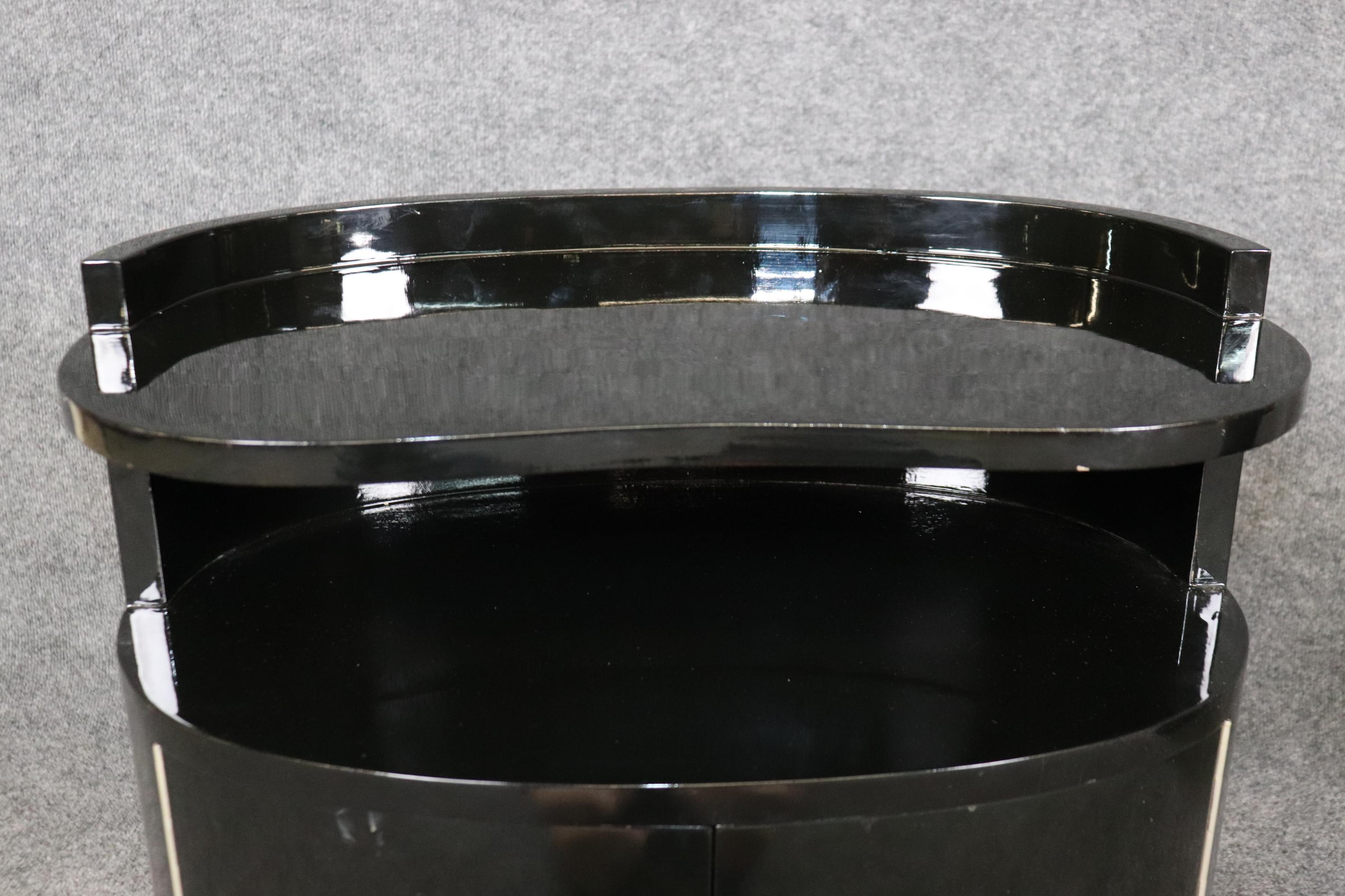Andre Frechet Ebonized French Art Deco Black Lacquer Nightstands 1930 For Sale 10