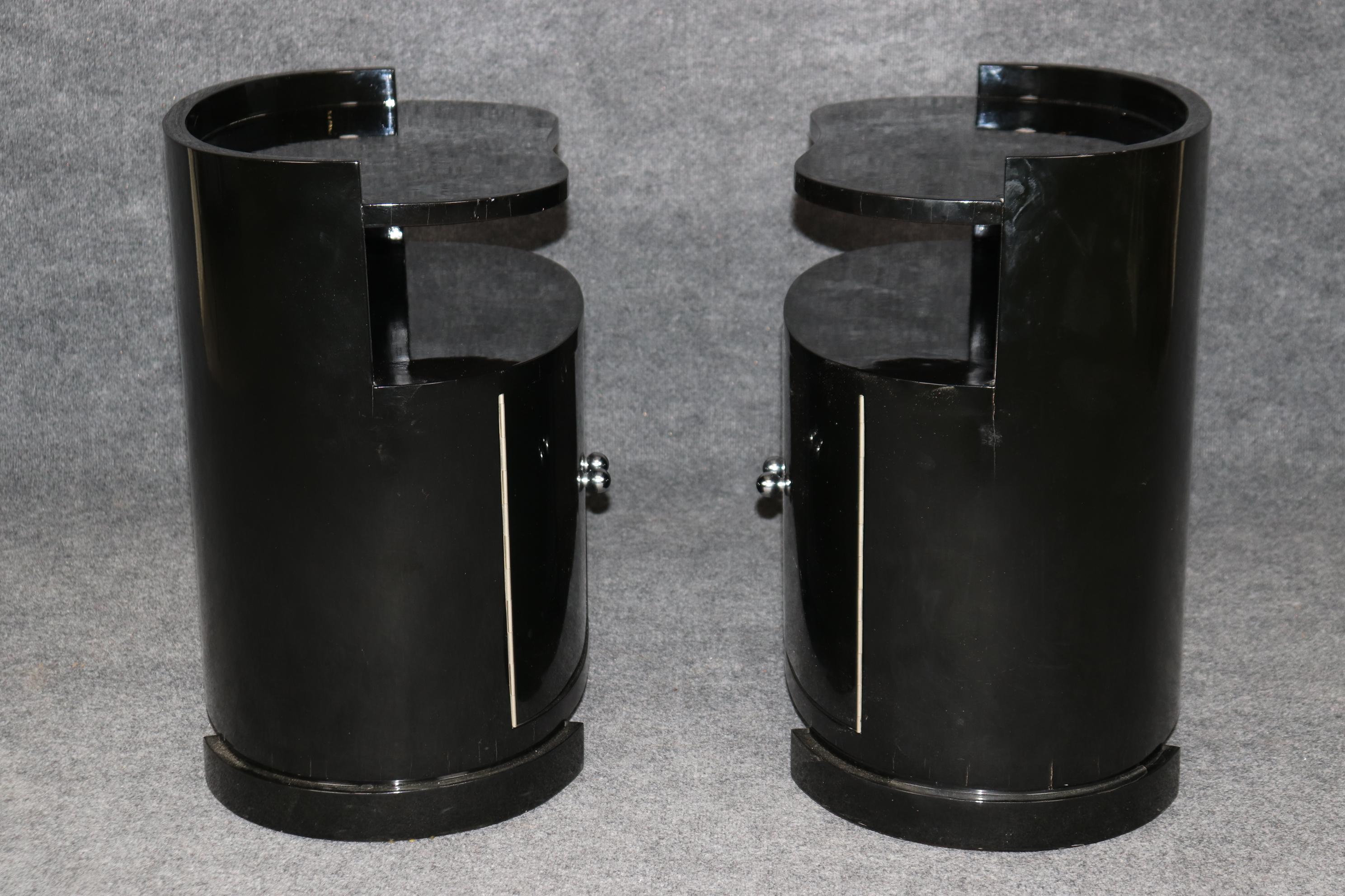 Andre Frechet Ebonized French Art Deco Black Lacquer Nightstands 1930 For Sale 4
