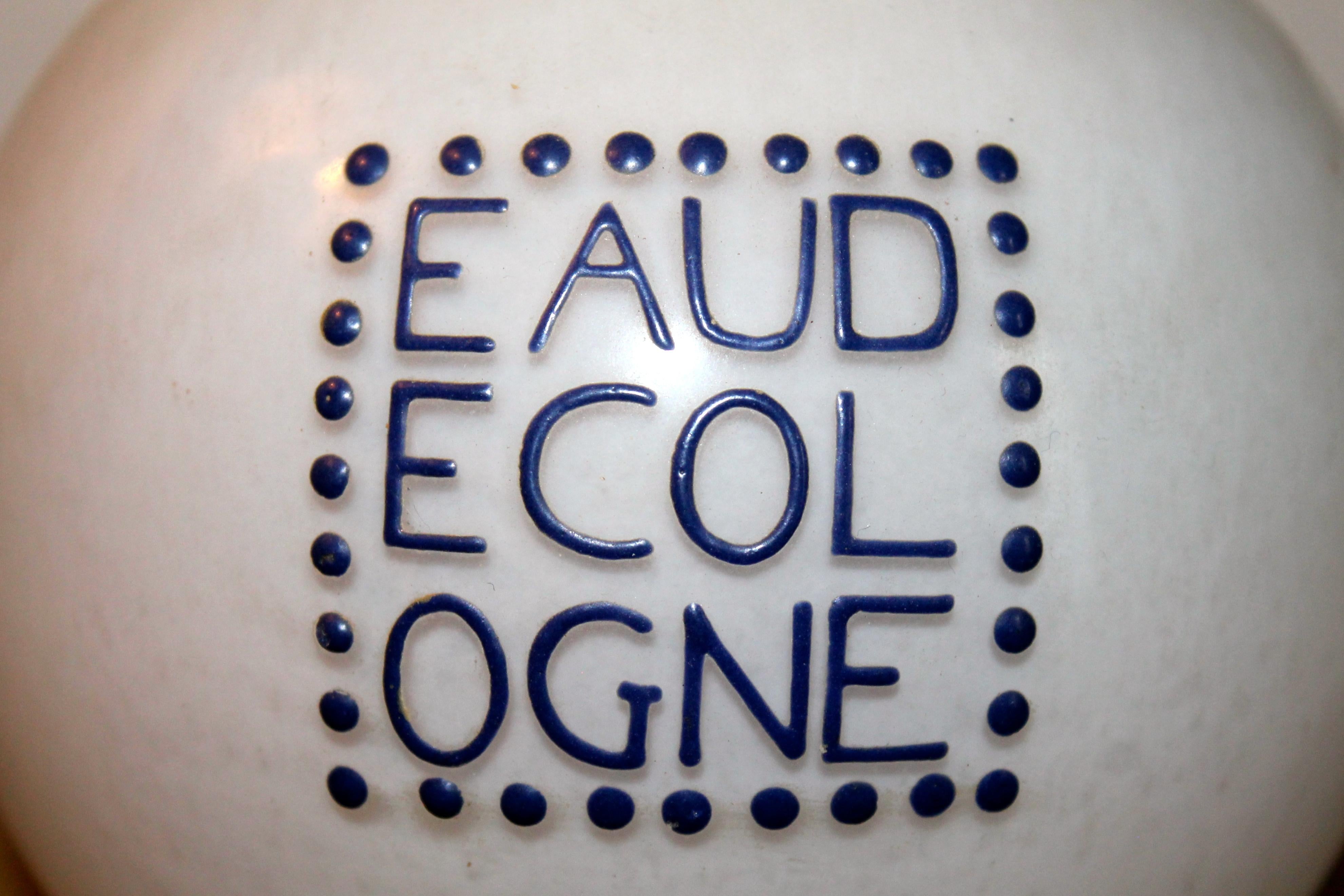 Eau De Cologne-Flasche aus emailliertem Glas von Andre Groult für D'orsay (Französisch) im Angebot