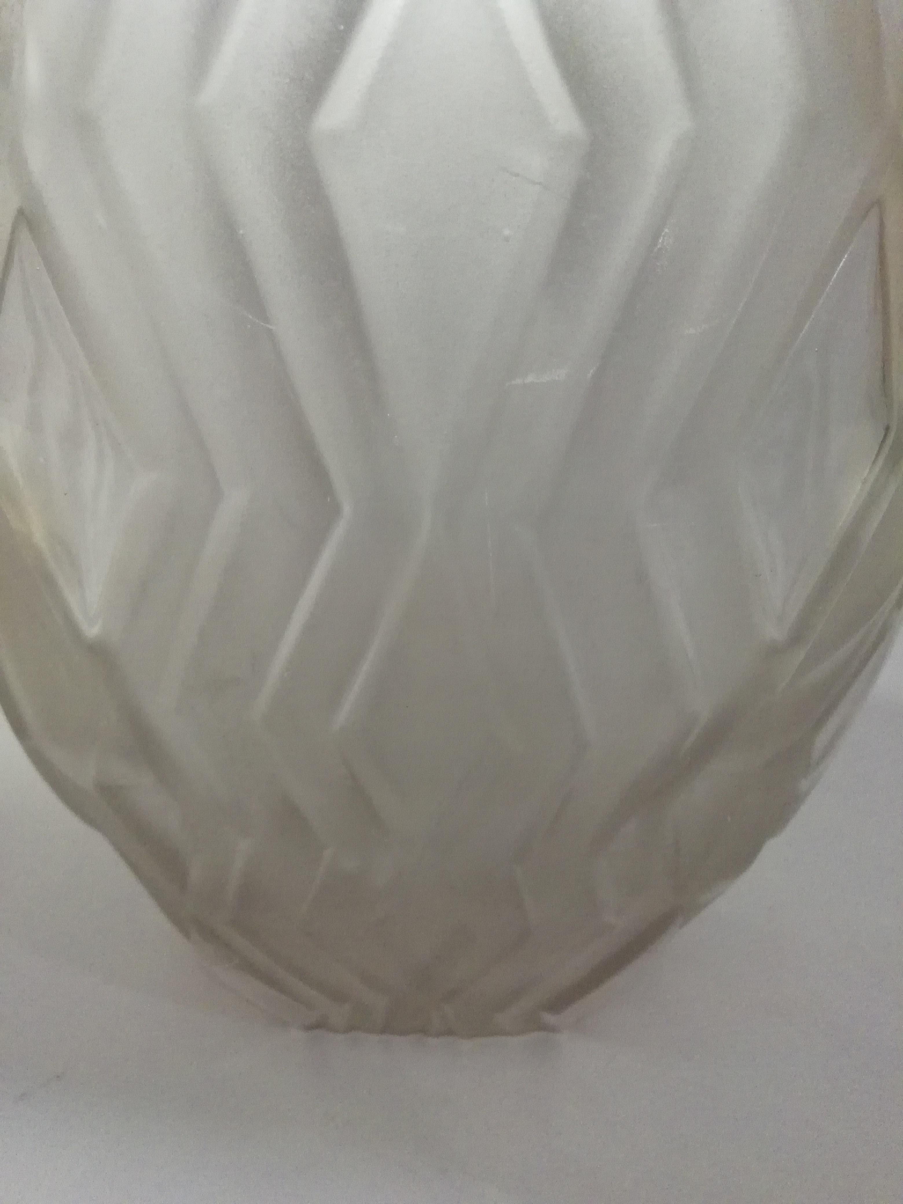 André Hunebelle & Roger Cogneville, Art Deco Losanges Pressed Glass Flower Vase In Good Condition In Mexico City, MX