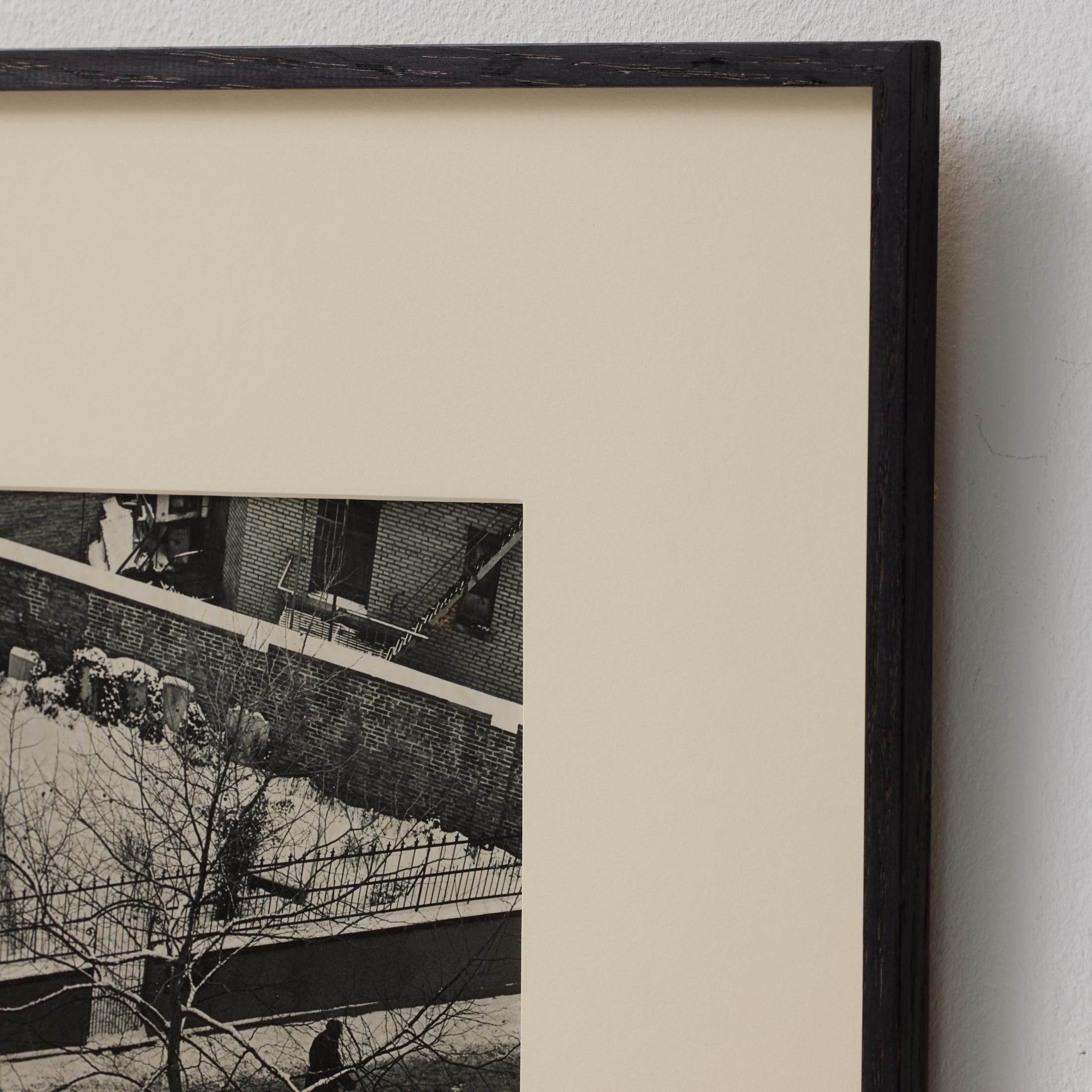 Andre Kerstesz Photographie encadrée et tamponnée en noir et blanc en vente 4