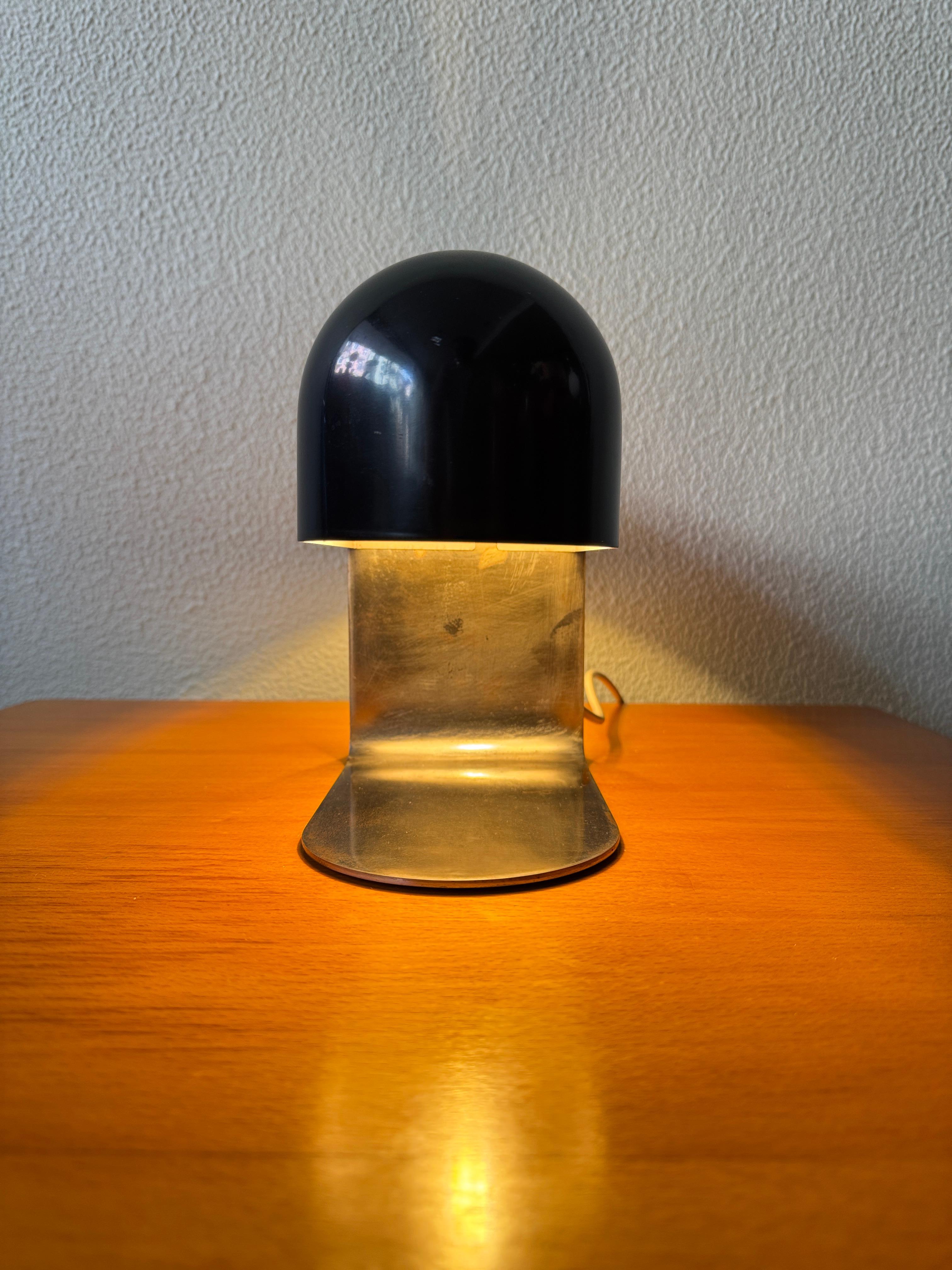 André Ricard Lampe de table moderne espagnole à double abat-jour noir pour Metalarte, 1970 en vente 4