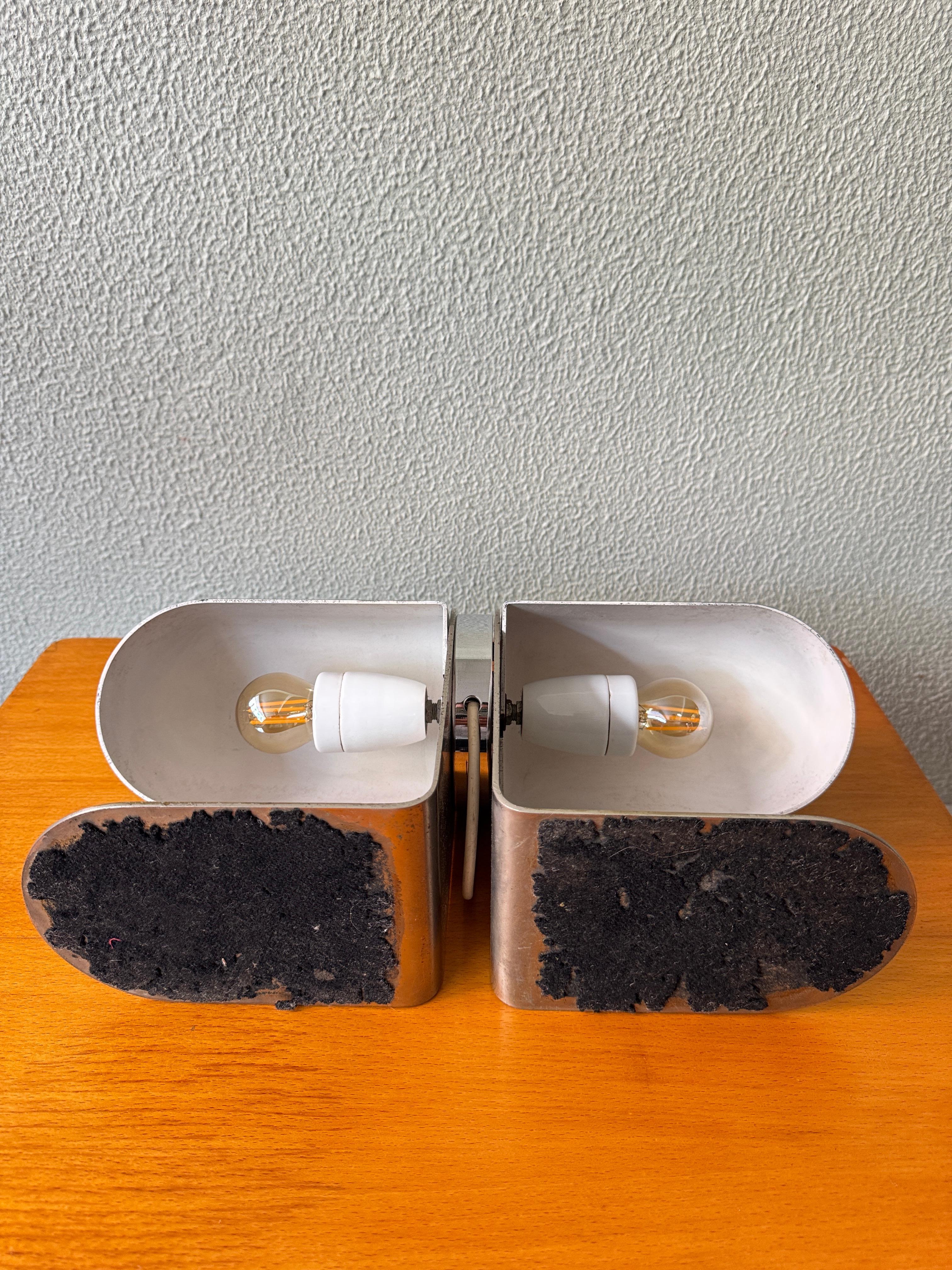 André Ricard Lampe de table moderne espagnole à double abat-jour noir pour Metalarte, 1970 en vente 11