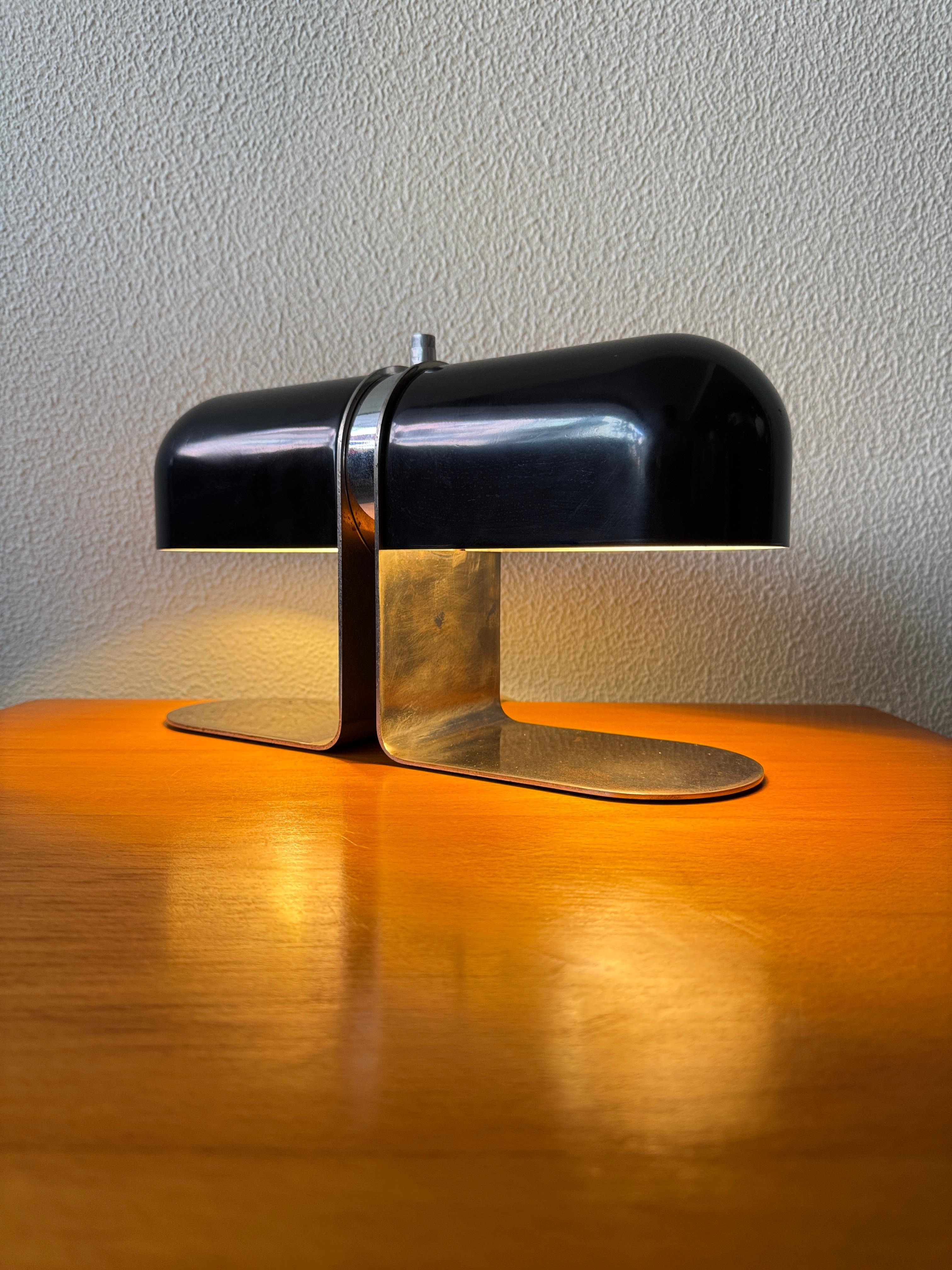 Métal André Ricard Lampe de table moderne espagnole à double abat-jour noir pour Metalarte, 1970 en vente