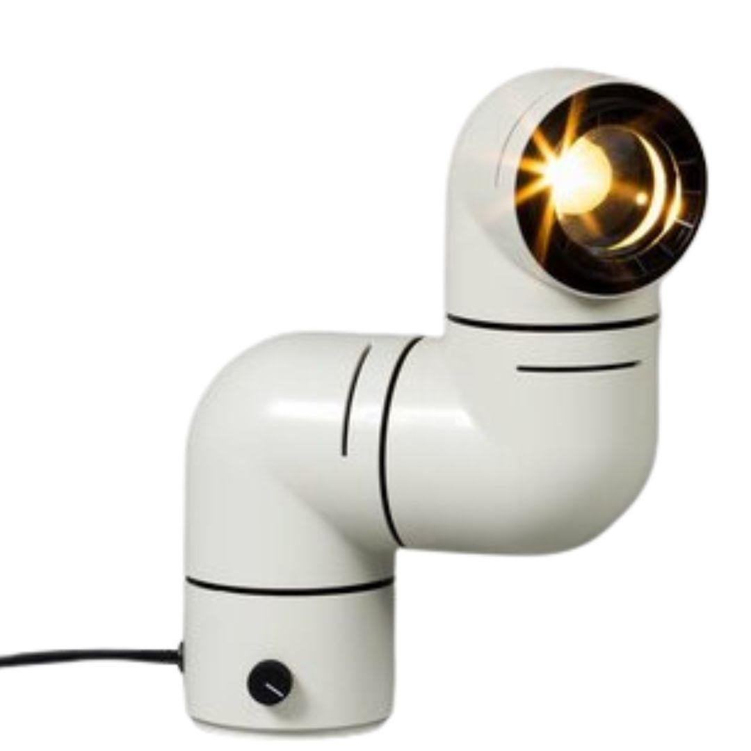 Andre Ricard lampe de bureau LED « Tatu » en rouge ABS pour Santa & Cole en vente 8