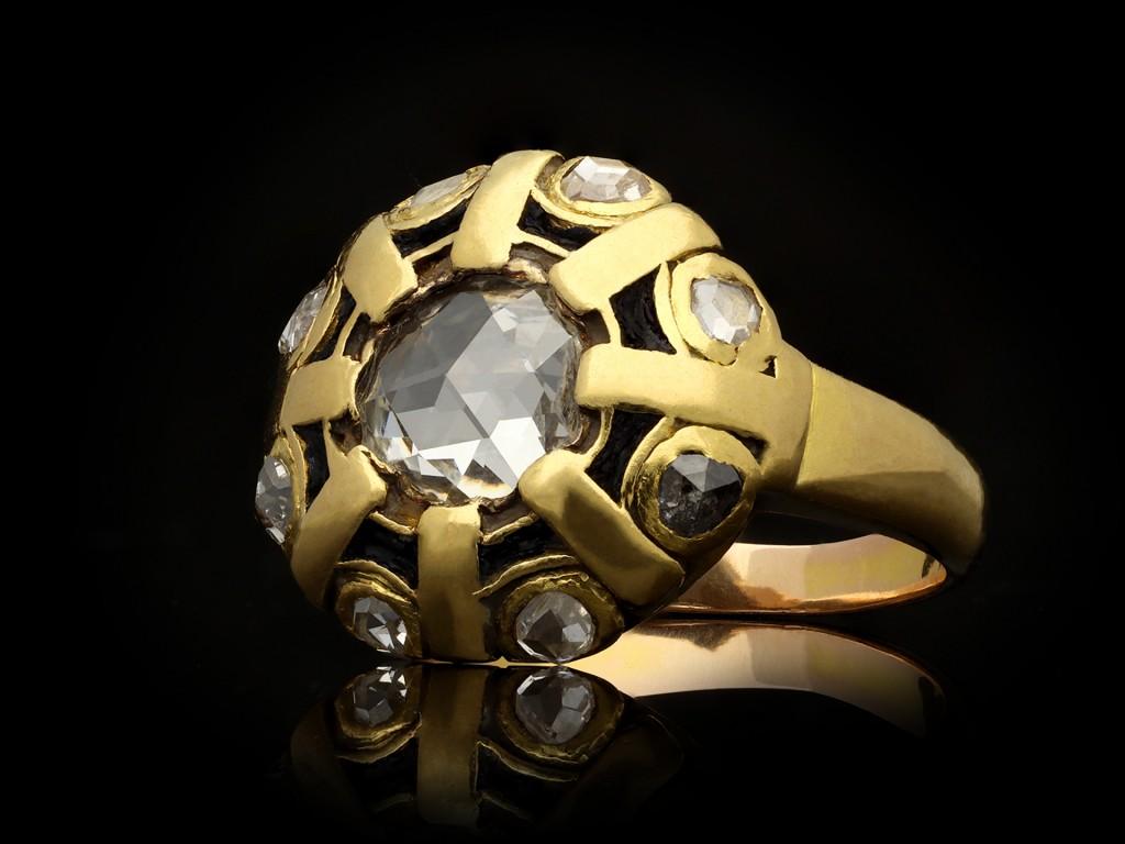 Women's or Men's Andre Rivaud rose cut diamond cluster ring, French, circa 1910. For Sale