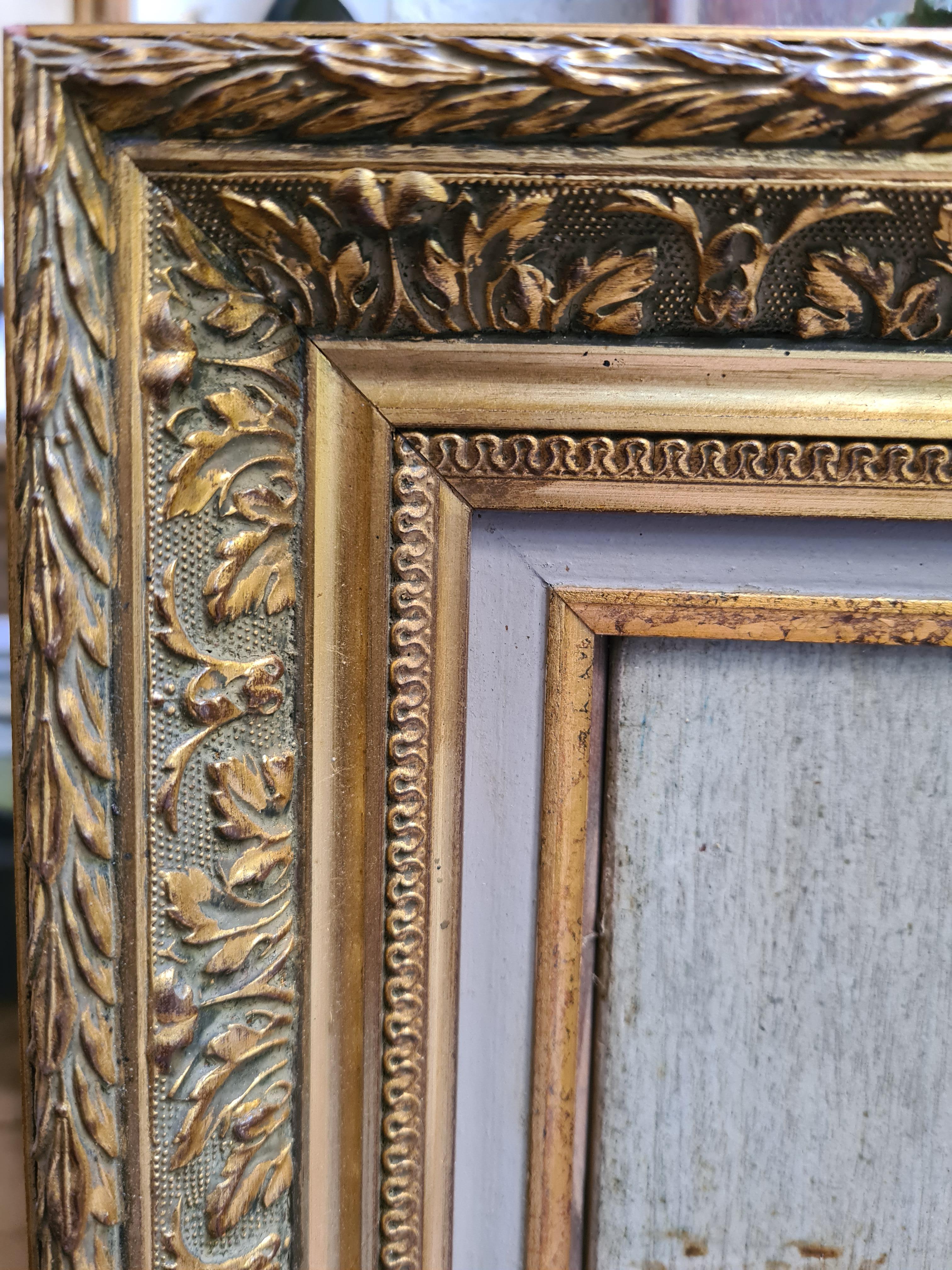 Millie, portrait assez moderne d'une beauté « baguette » avec chapeau et robe cloche 2