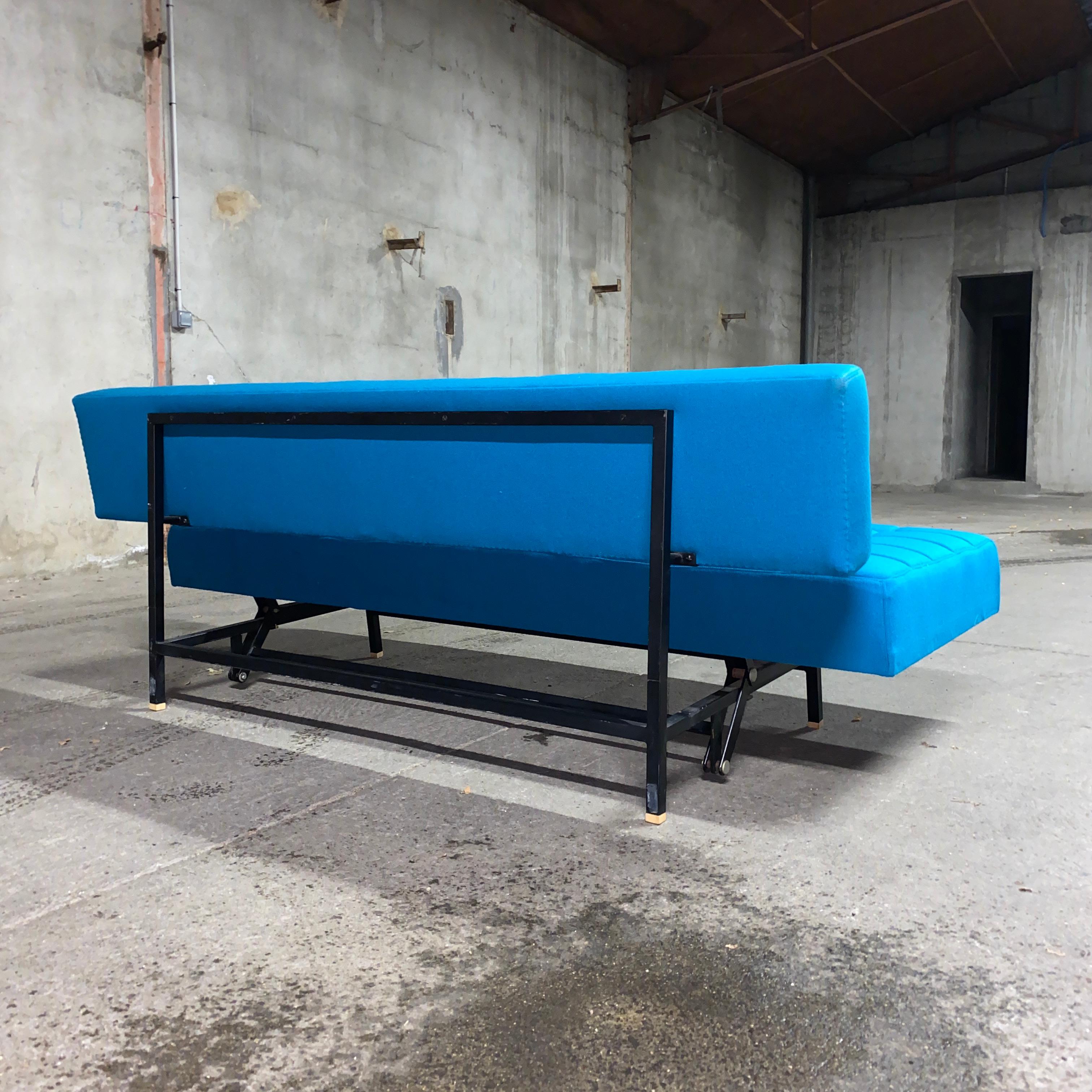 Mid-Century Modern André Simard Sofa Daybed Airborne, 1955 For Sale