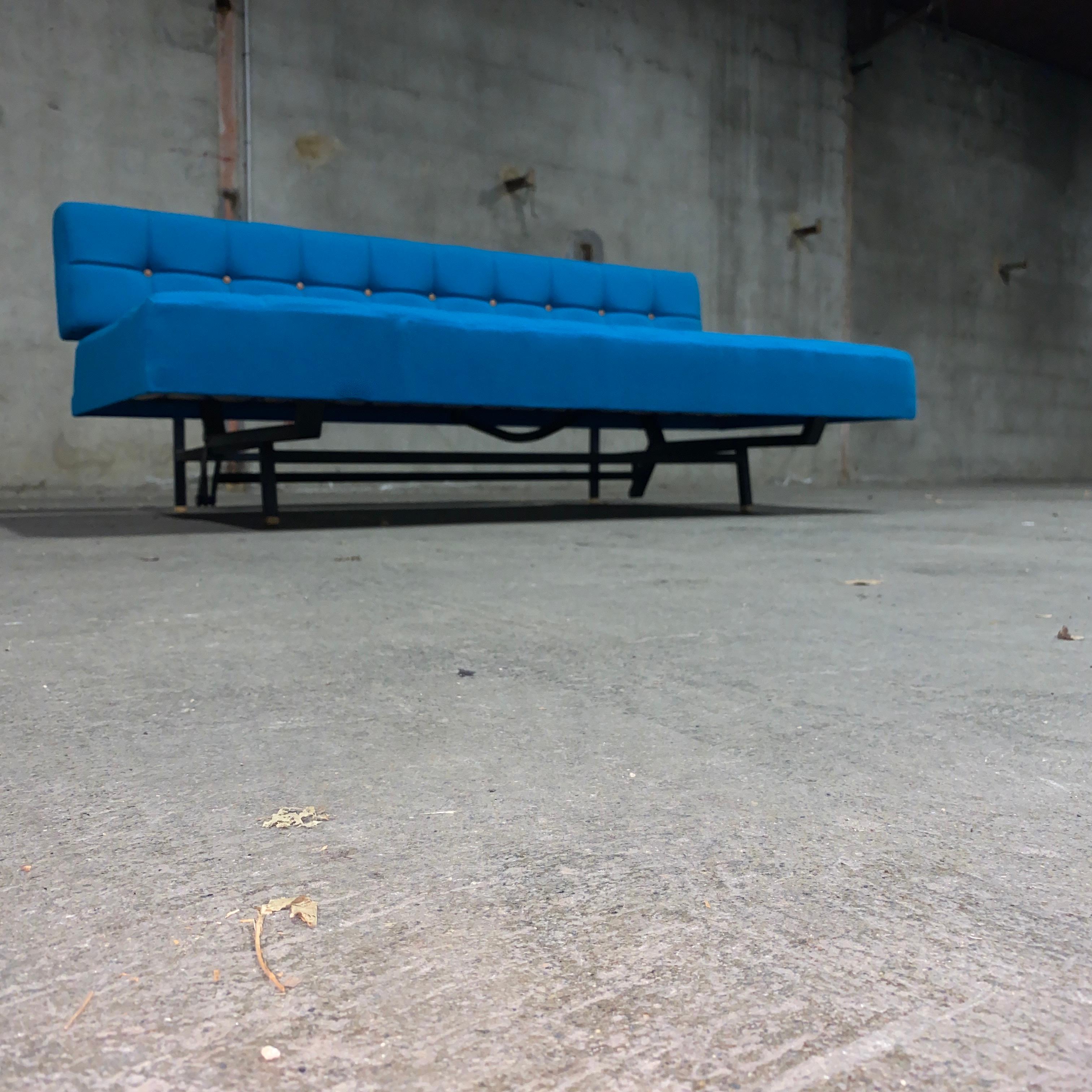 French André Simard Sofa Daybed Airborne, 1955 For Sale