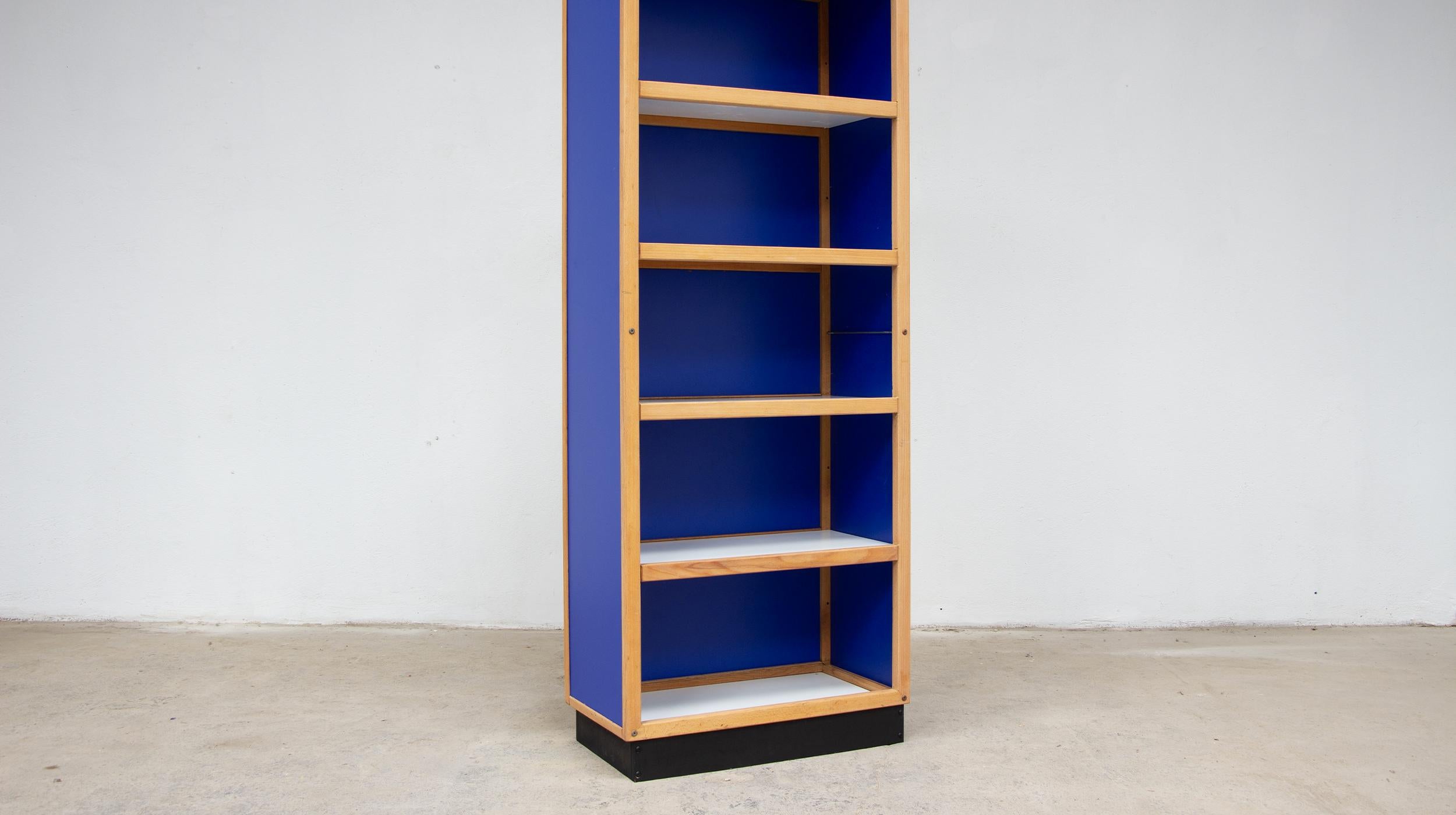 André Sornay bookcase In Good Condition For Sale In LYON, FR