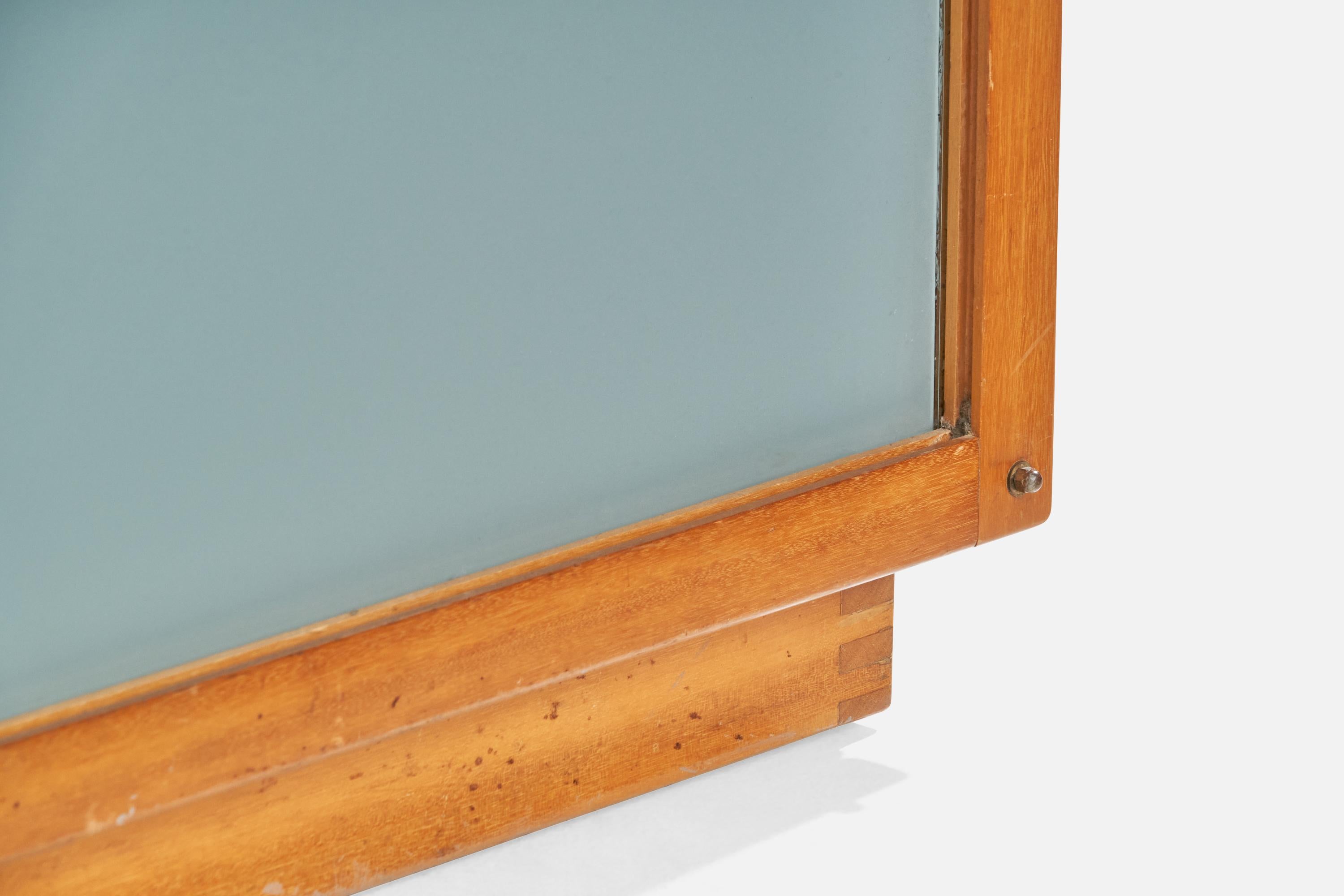 André Sornay, Cabinet, Walnut, Glass, France, 1960s For Sale 4
