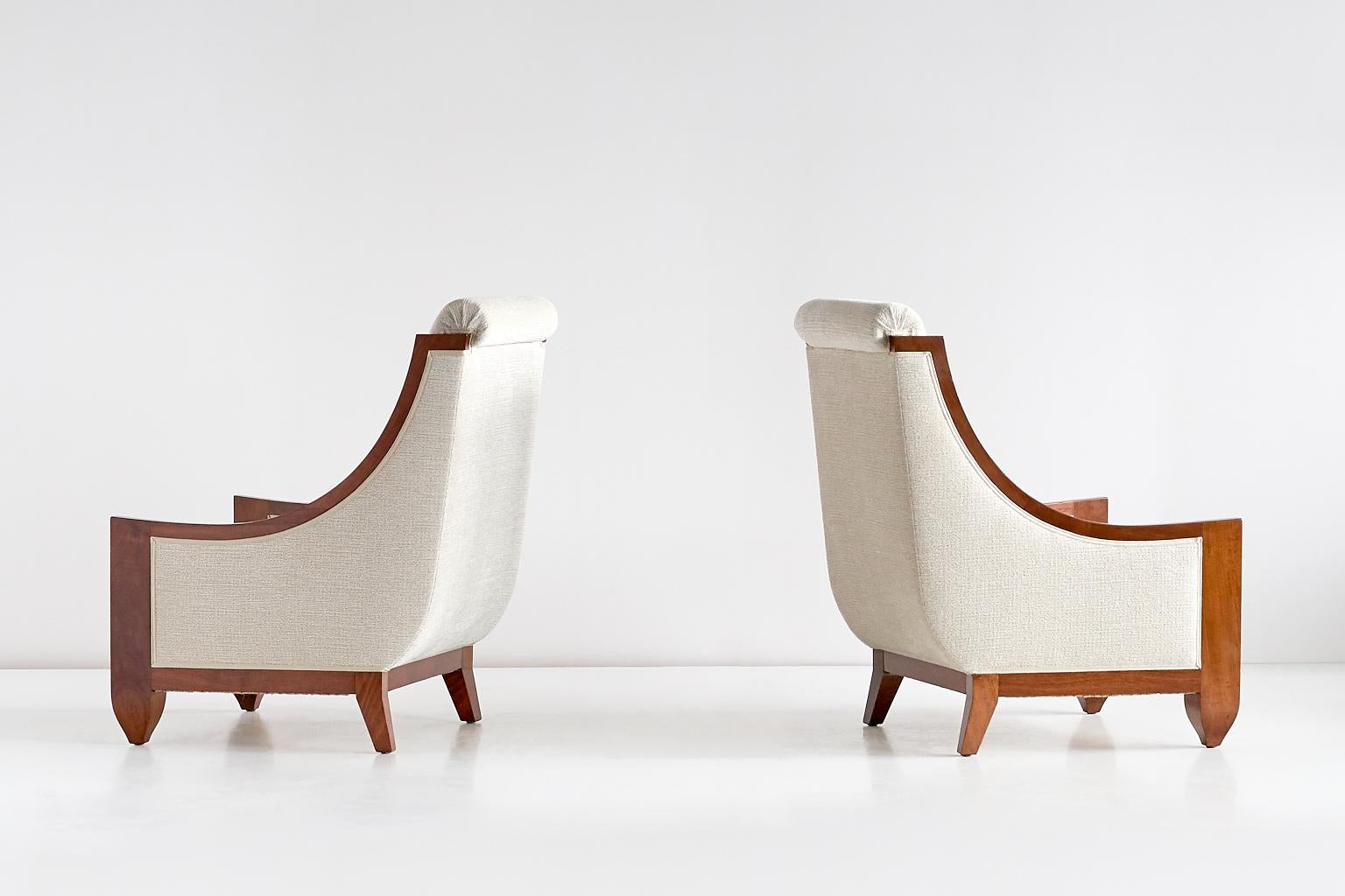 André Sornay Pair of Art Deco Armchairs in Walnut, France, Late 1920s 3