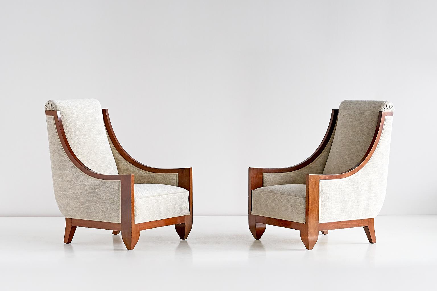 French André Sornay Pair of Art Deco Armchairs in Walnut, France, Late 1920s