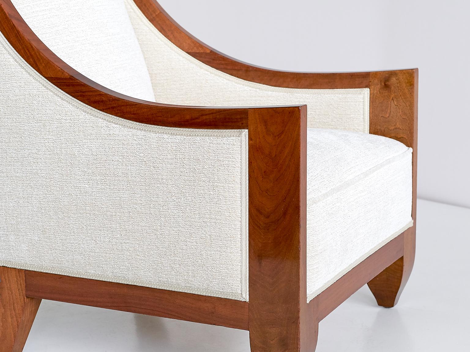Early 20th Century André Sornay Pair of Art Deco Armchairs in Walnut, France, Late 1920s