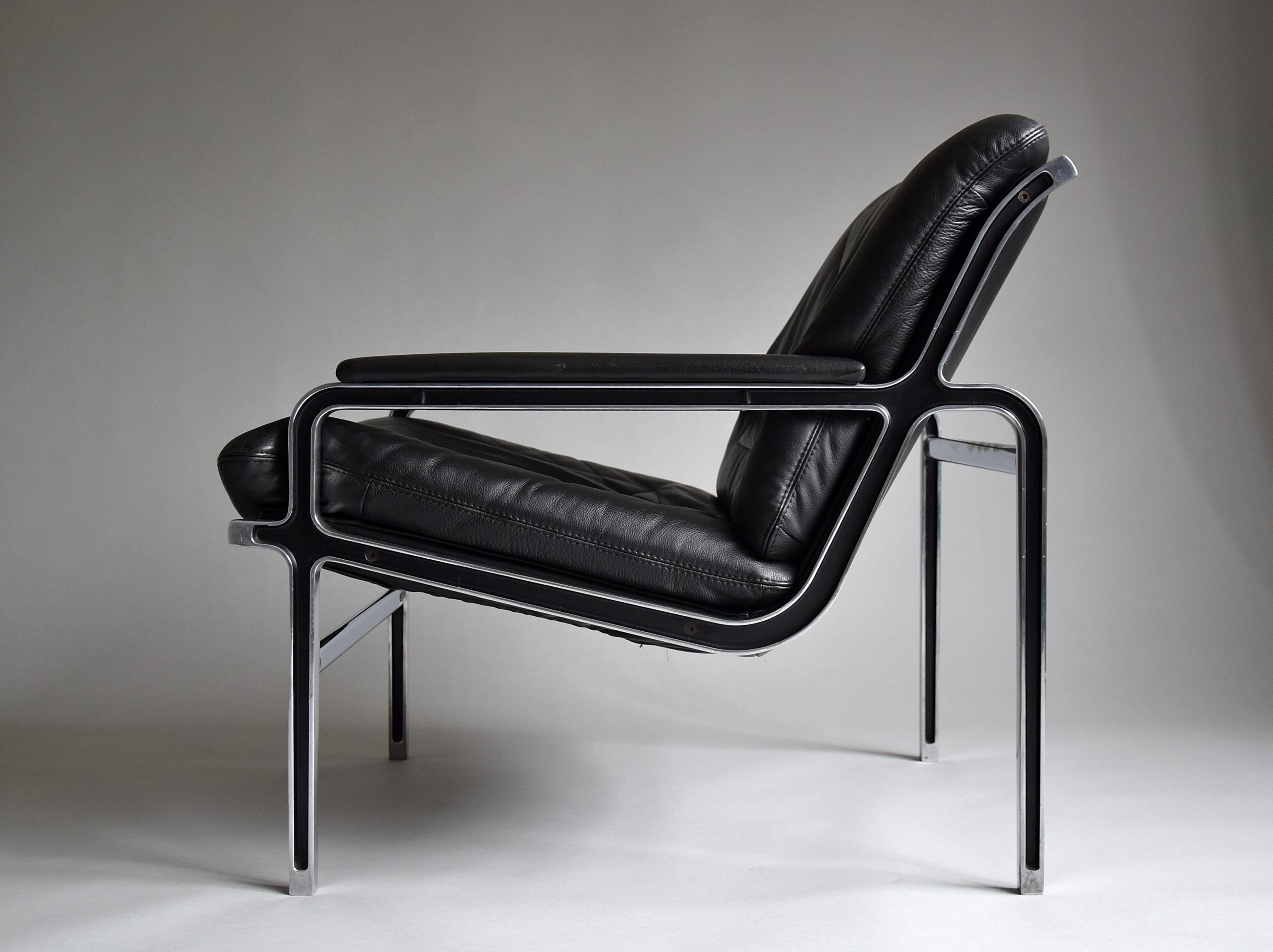 Mid-20th Century Andre VandenBeuck Mid-Century Modern Aluline Black Leather Lounge Chair For Sale