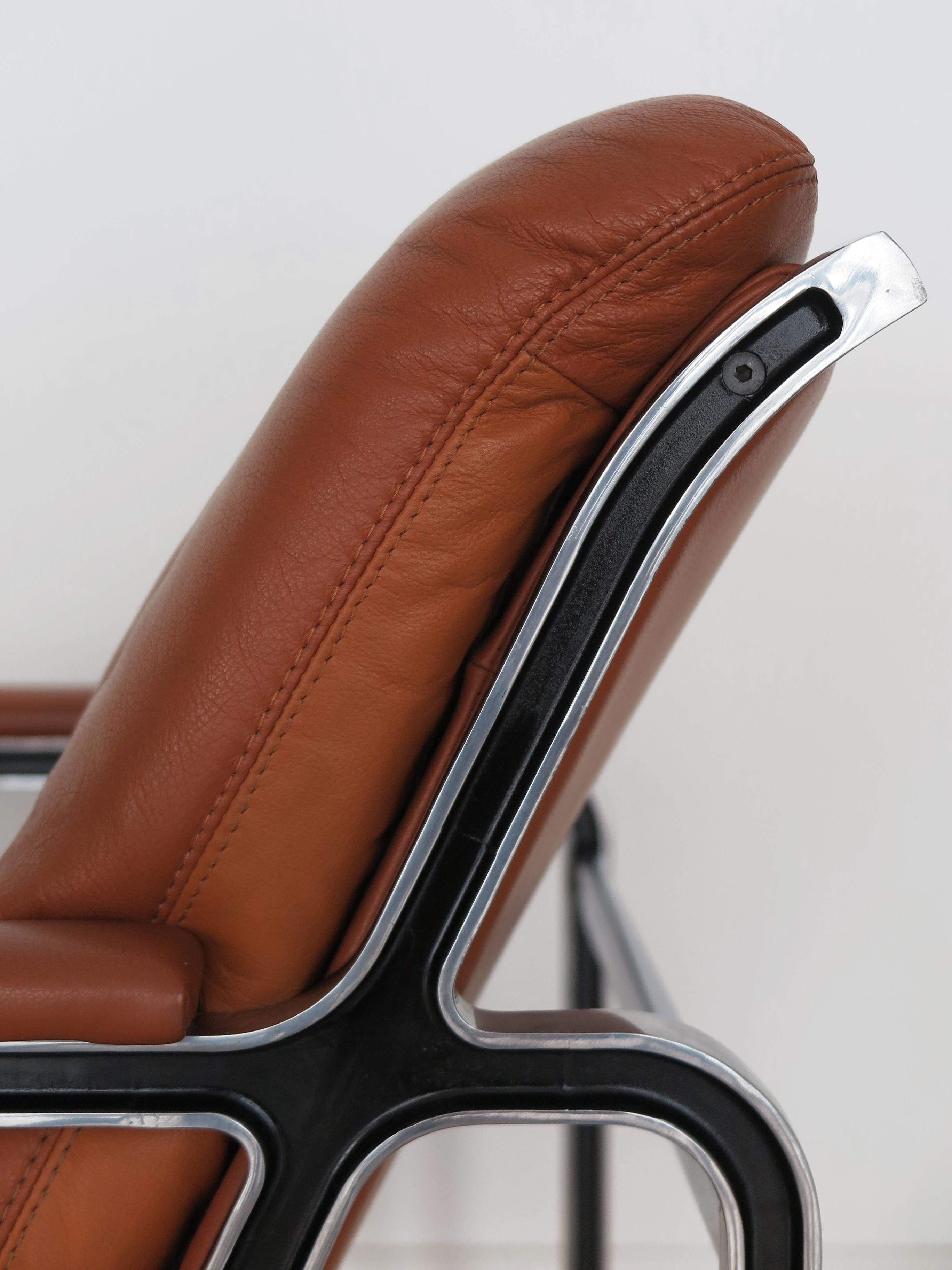 Andre Vandenbeuck Aluline Armchairs for Strassle International Switzerland 1960s For Sale 13