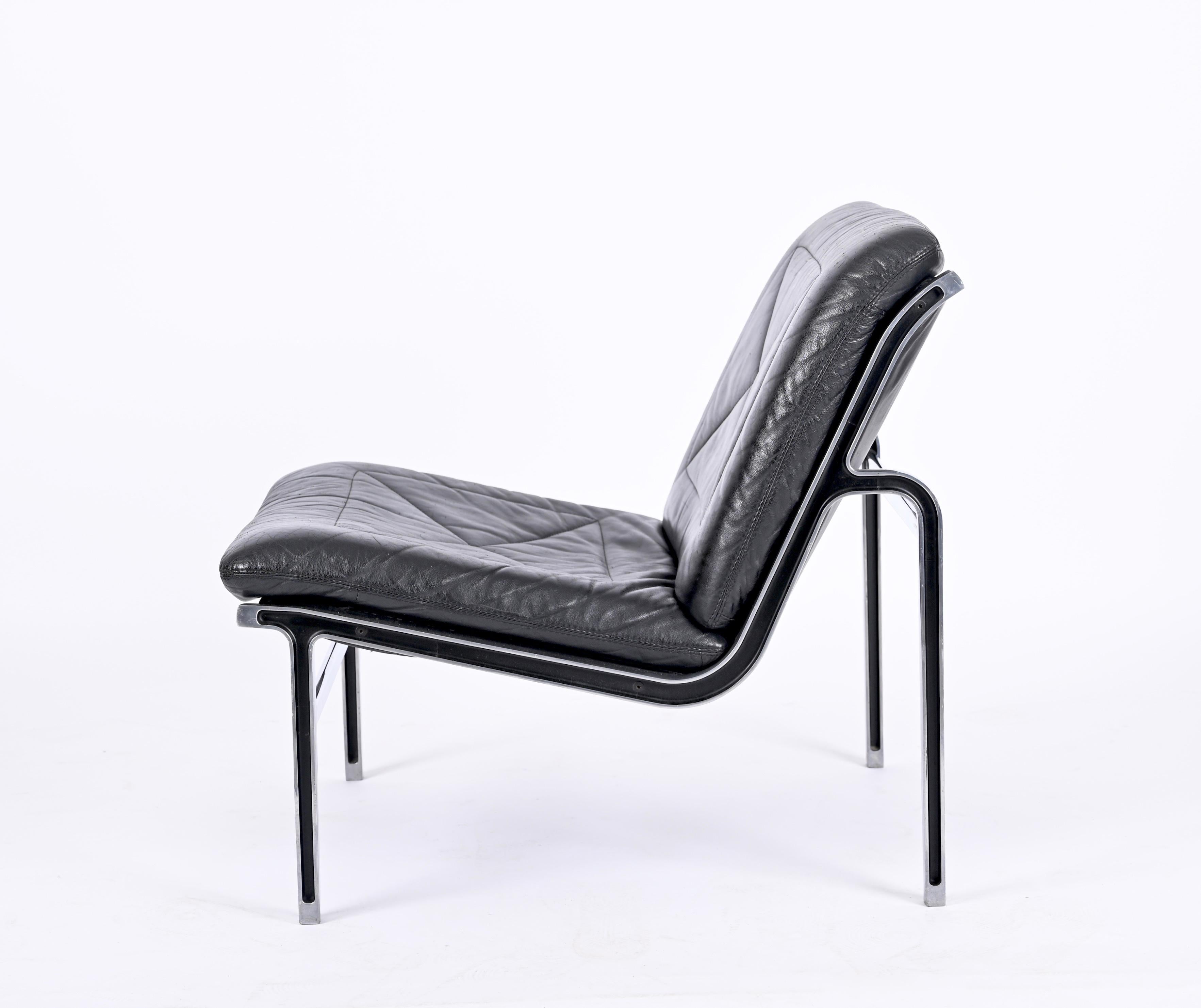 Swiss Andre Vandenbeuck Pair of 'Aluline' Chairs in Black Leather and Steel, 1960s For Sale