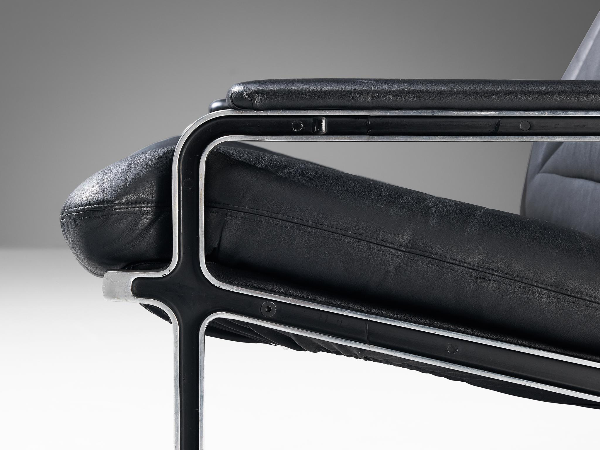 Andre Vandenbeuck for Strässle Pair of 'Aluline' Lounge Chairs in Black Leather For Sale 3