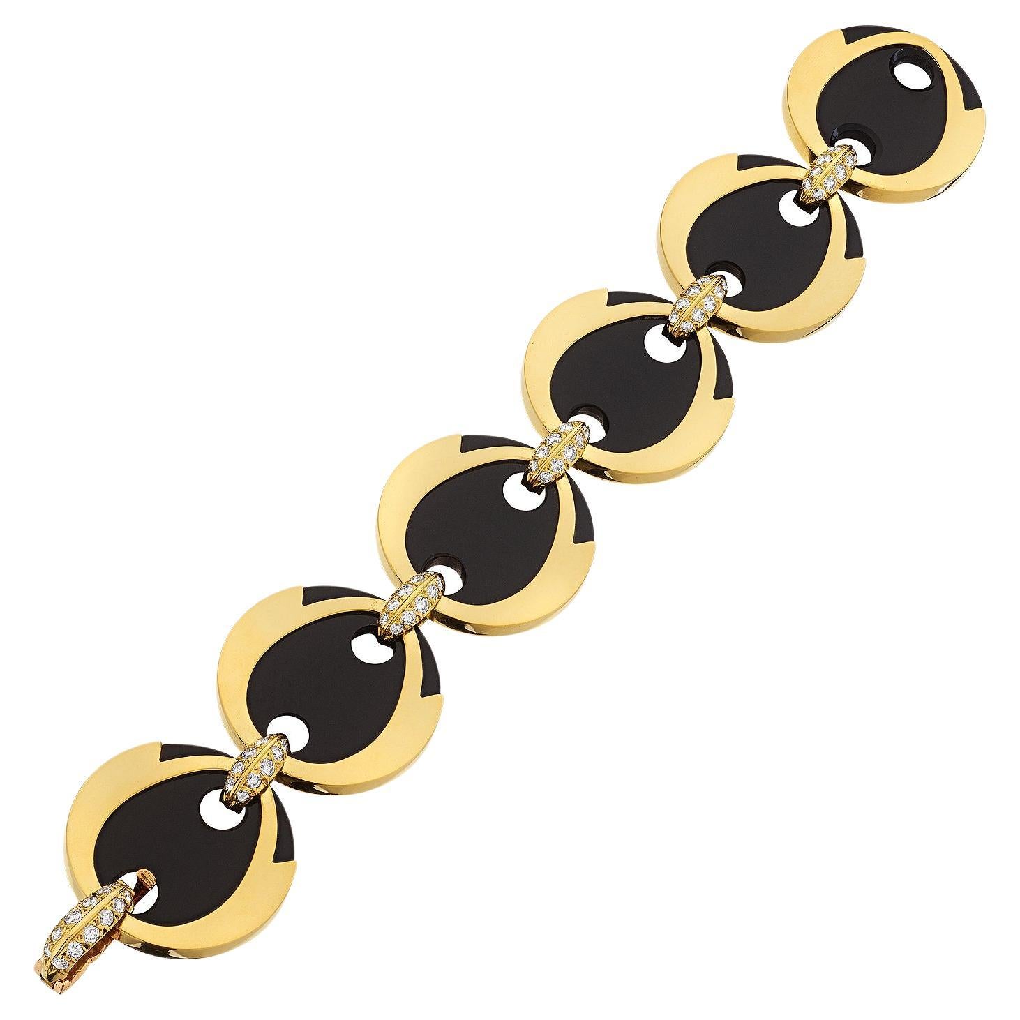 Andre Vassort Boucheron Bracelet moderniste à maillons circulaires en or, onyx et diamants