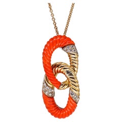 Andre Vassort 1960 Paris Pendant in 18 kt Gold with 2.24 Cts in Diamonds & Coral