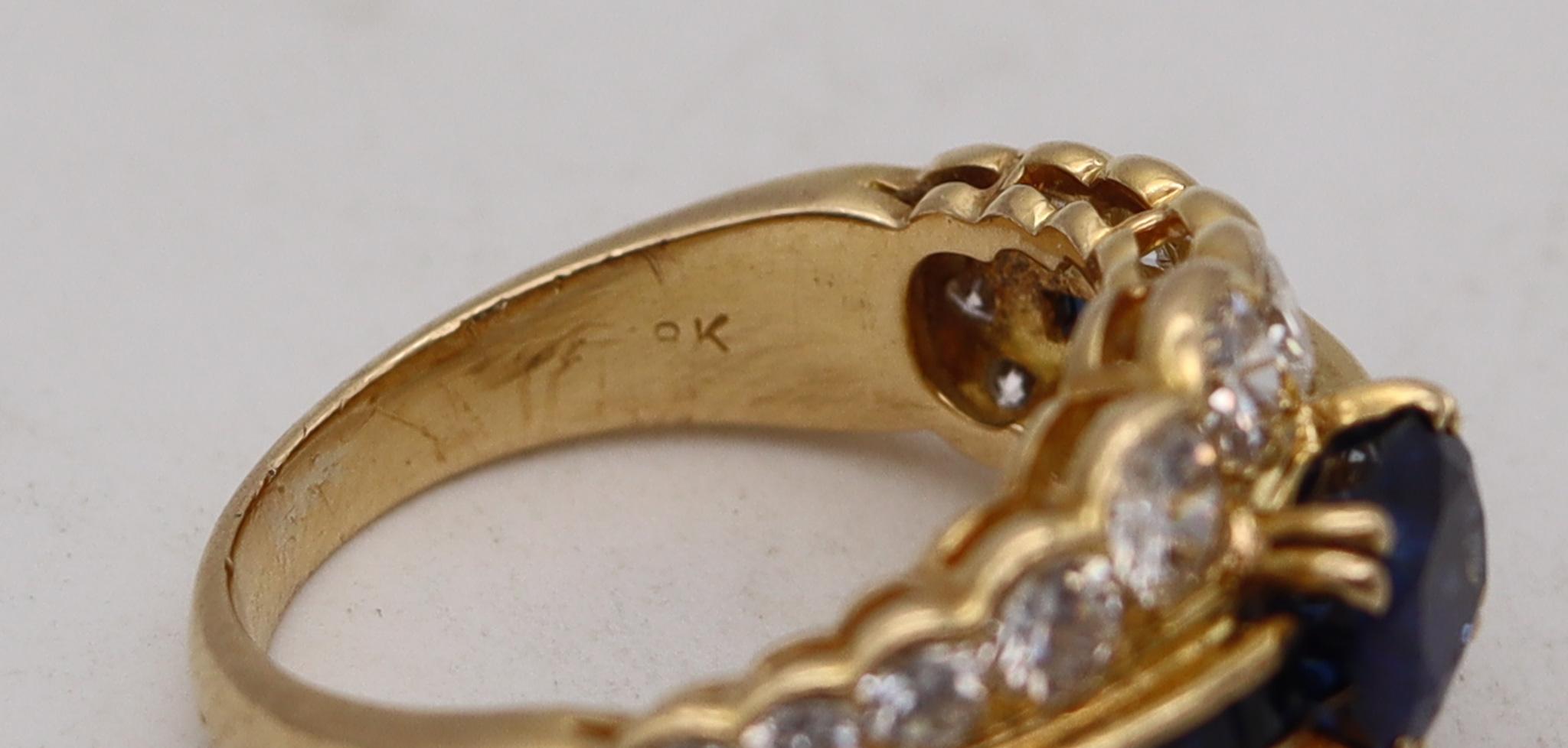 Andre Vassort 1970 Ring In 18Kt Gold With 4.86 Ctw In Diamonds And Sapphires In Excellent Condition For Sale In Miami, FL