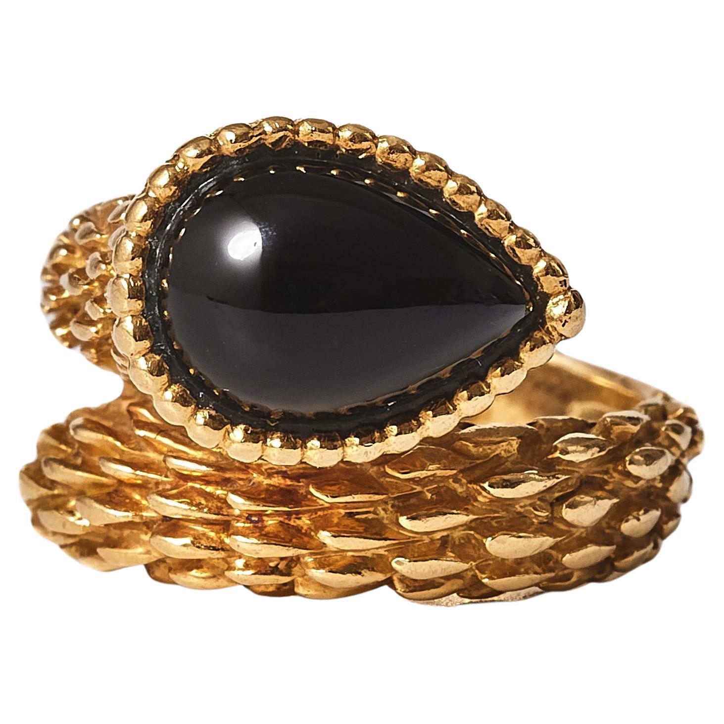 Anello Andre Vassort Serpent Bohème in onice e oro giallo 18 carati, circa 1970. in vendita