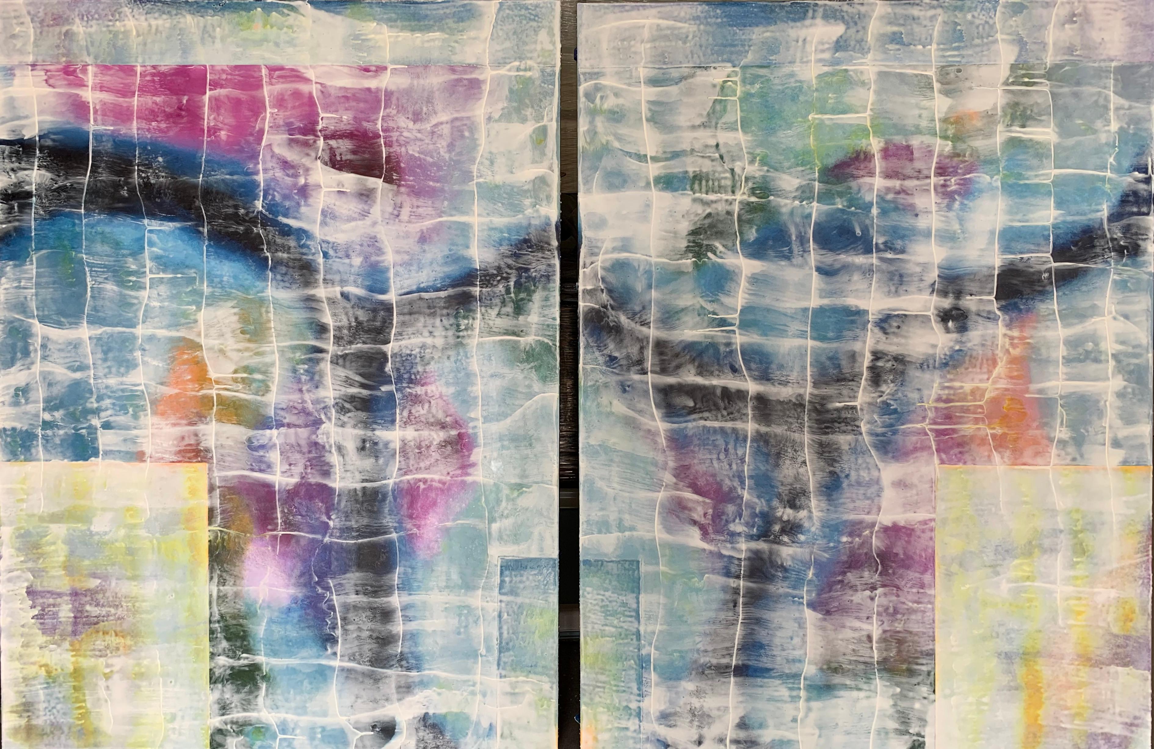1/1, huile et encaustique

Taille : 36x48 (2 panneaux)

Dans le diptyque d'Andrea, CONVERGENCE, la toile est dominée par une brume rêveuse de bleus, d'or et de violets. Ces couleurs se mélangent de la même manière que les ombres et les lumières