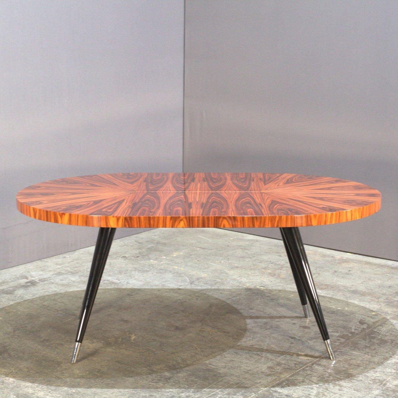 Andrea Gloss Santos Extending Dining Table In Good Condition In Basildon, London