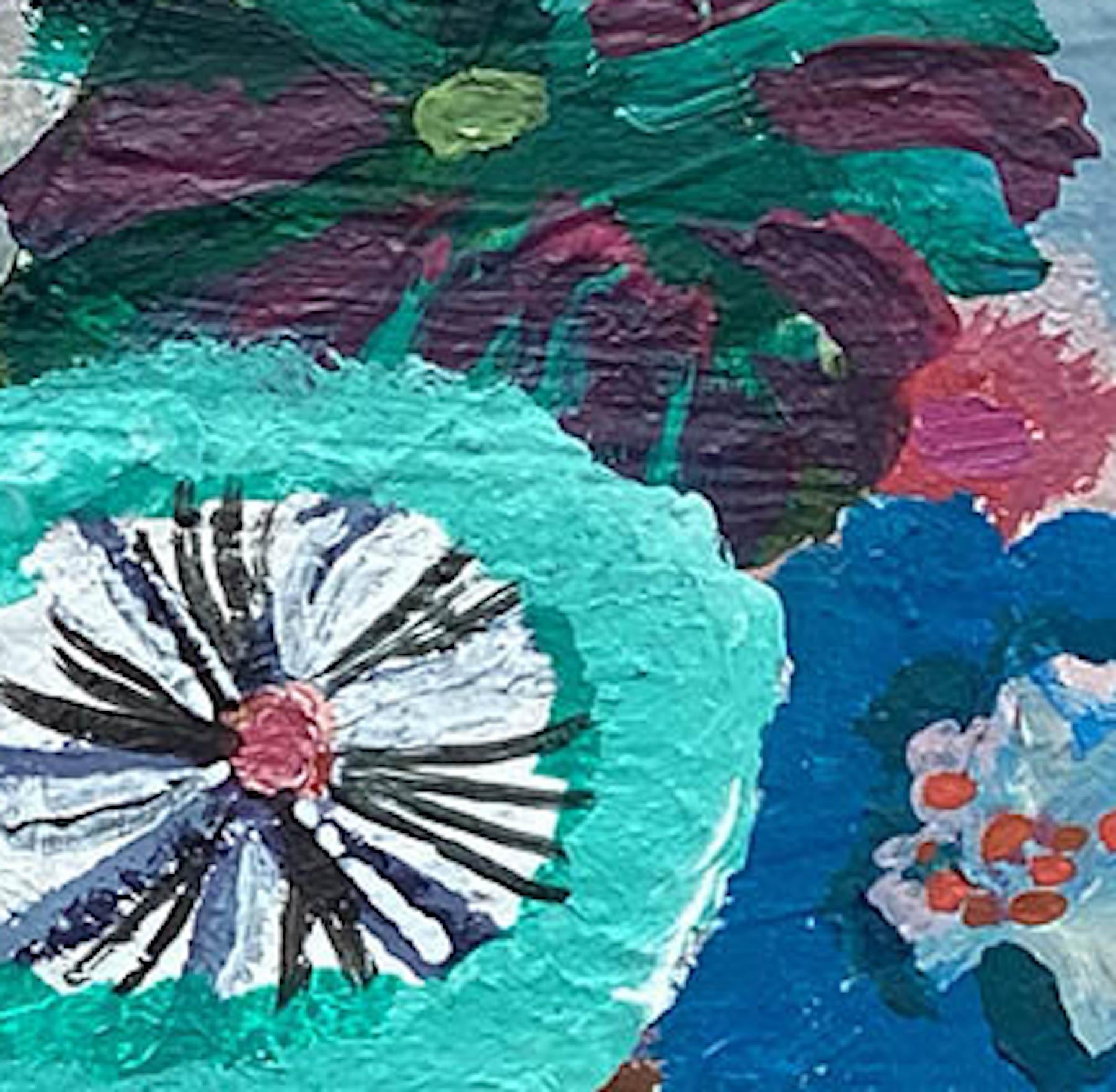Étude de petites fleurs, peinture de style naïf, art de la nature morte, art floral lumineux - Gris Interior Painting par Andrea Humphries