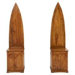 Andrea Salvetti par de sillas neogóticas pino macizo 1994