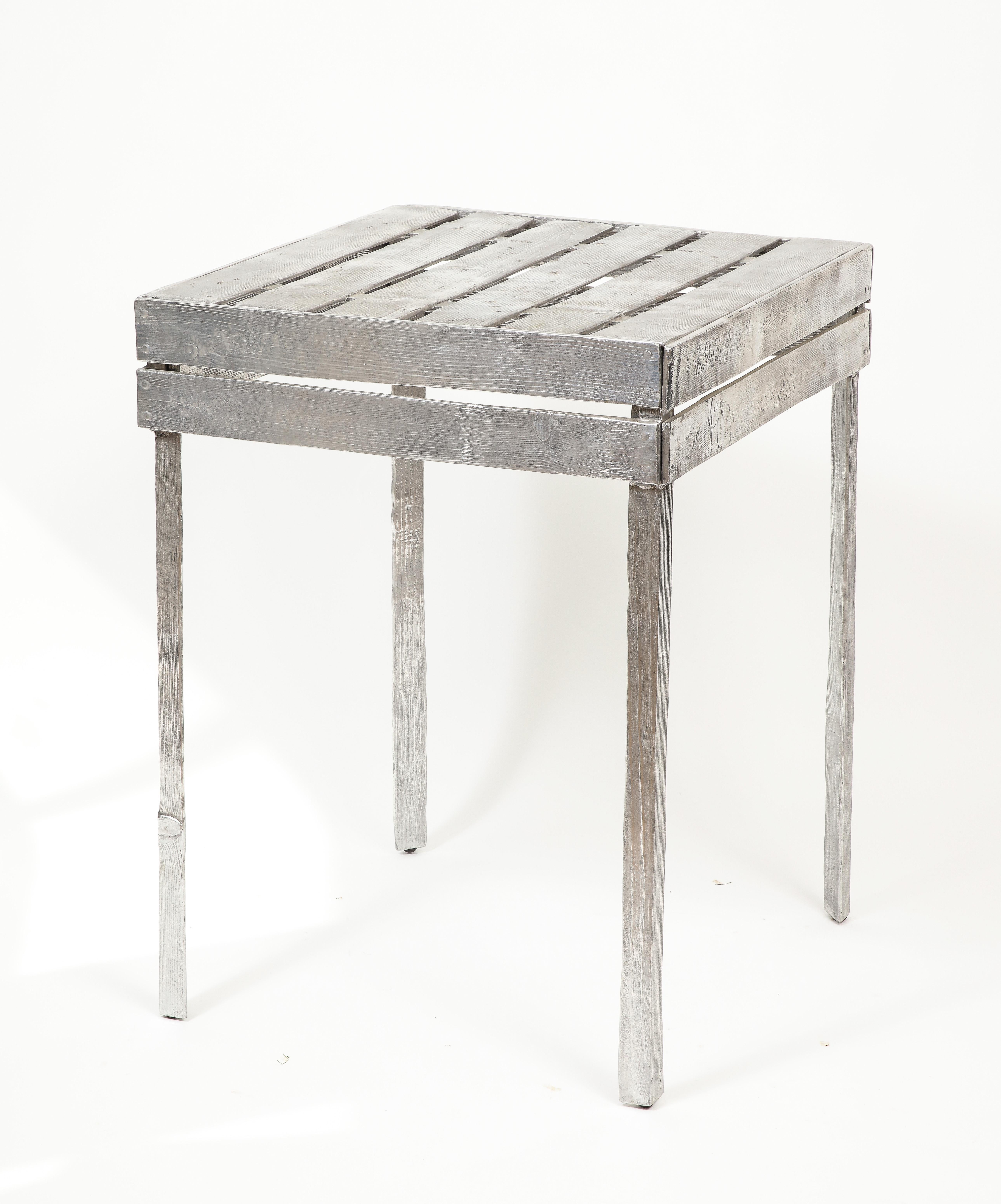 Aluminium Ensemble chaise et table en aluminium coulé argenté Andrea Salvetti, 