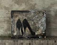 Head Over Heels #2, 8 "x10", Malerei auf Leinwand, Klassische schwarze Schuhe