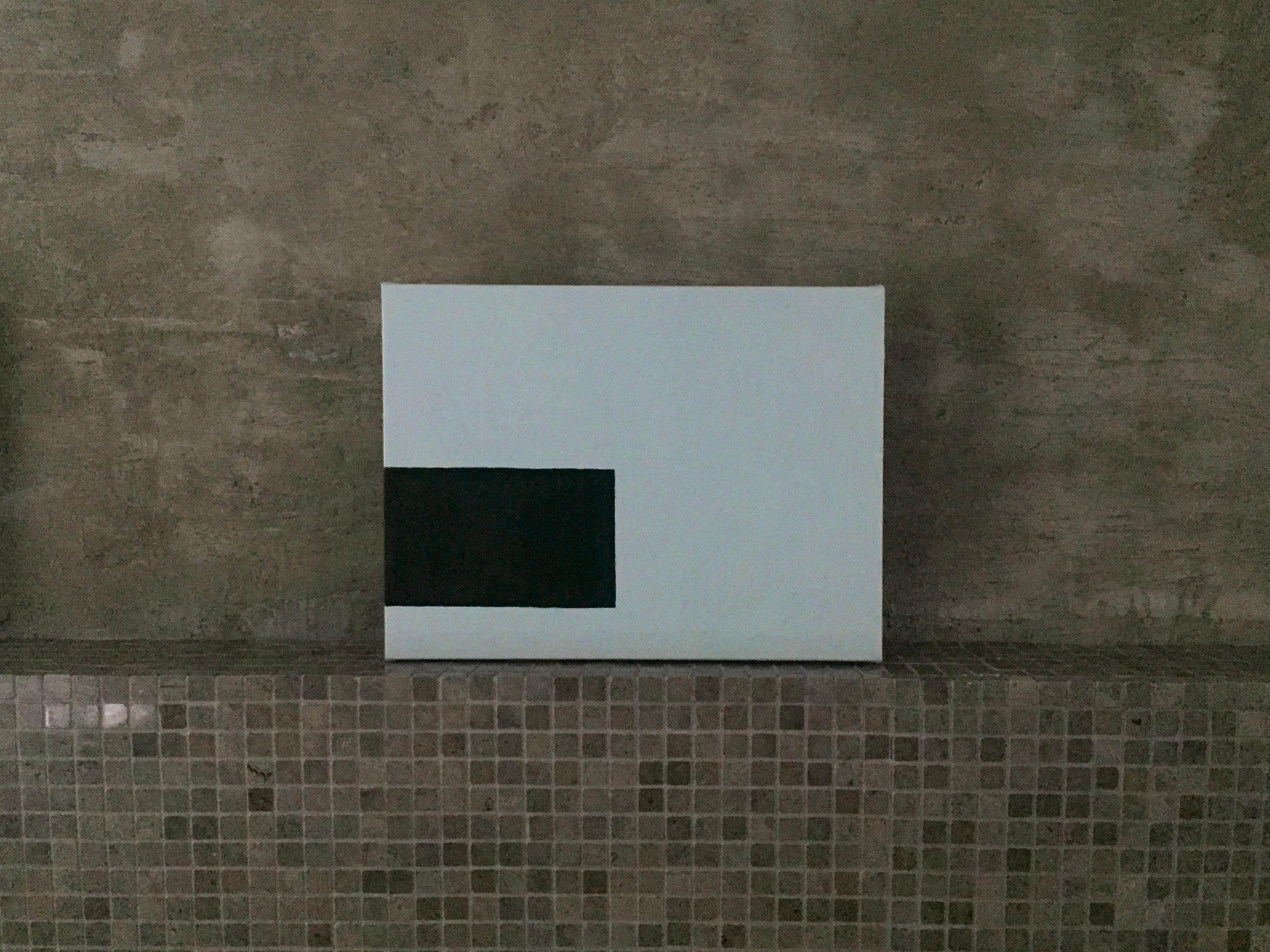 Prada Blau 2 (9 Zoll x 12 Zoll), Minimal, Geometrisch, Schwarz, Blau, Abstraktes Gemälde) im Angebot 4