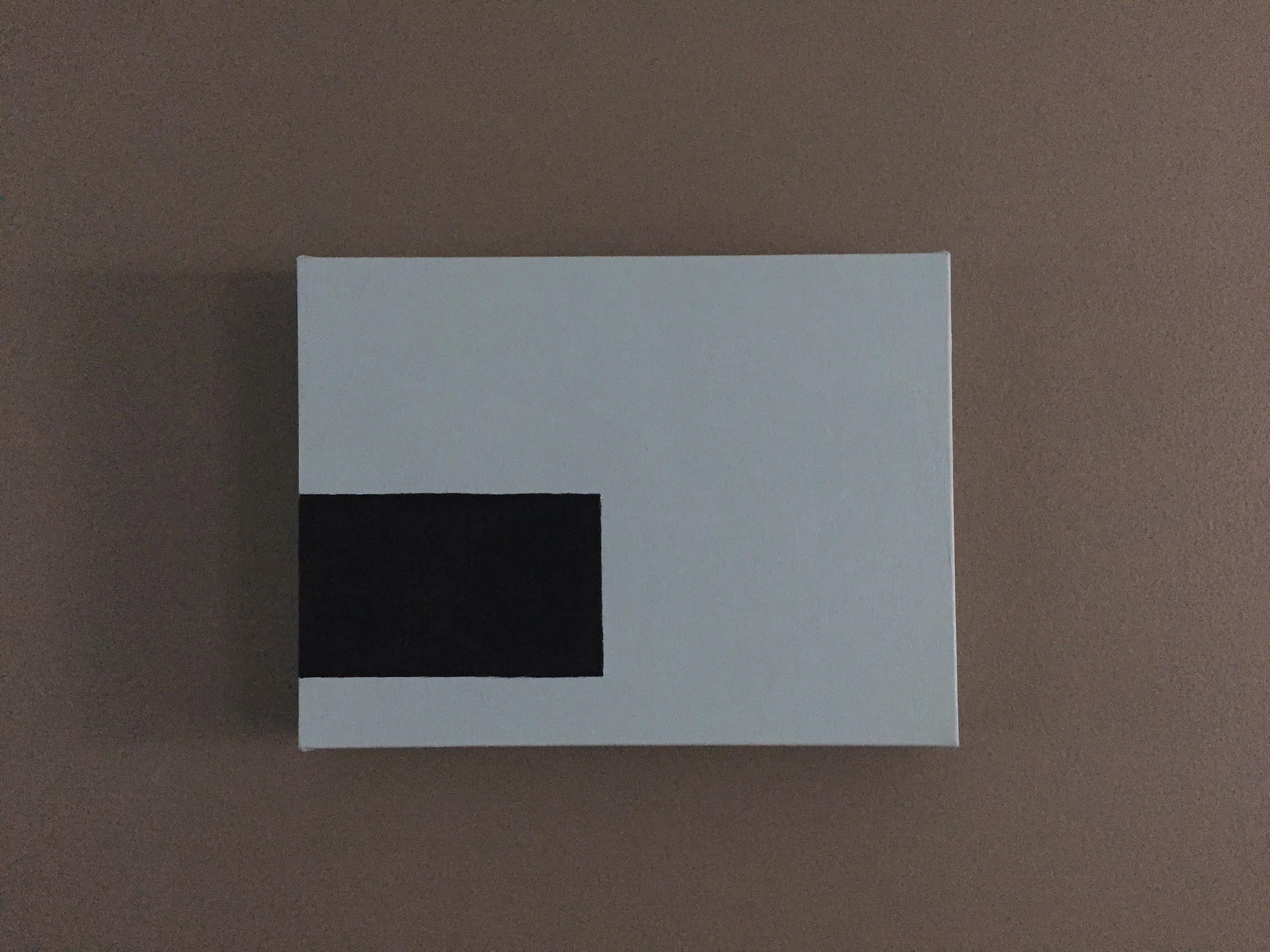 Prada Blau 2 (9 Zoll x 12 Zoll), Minimal, Geometrisch, Schwarz, Blau, Abstraktes Gemälde) im Angebot 7
