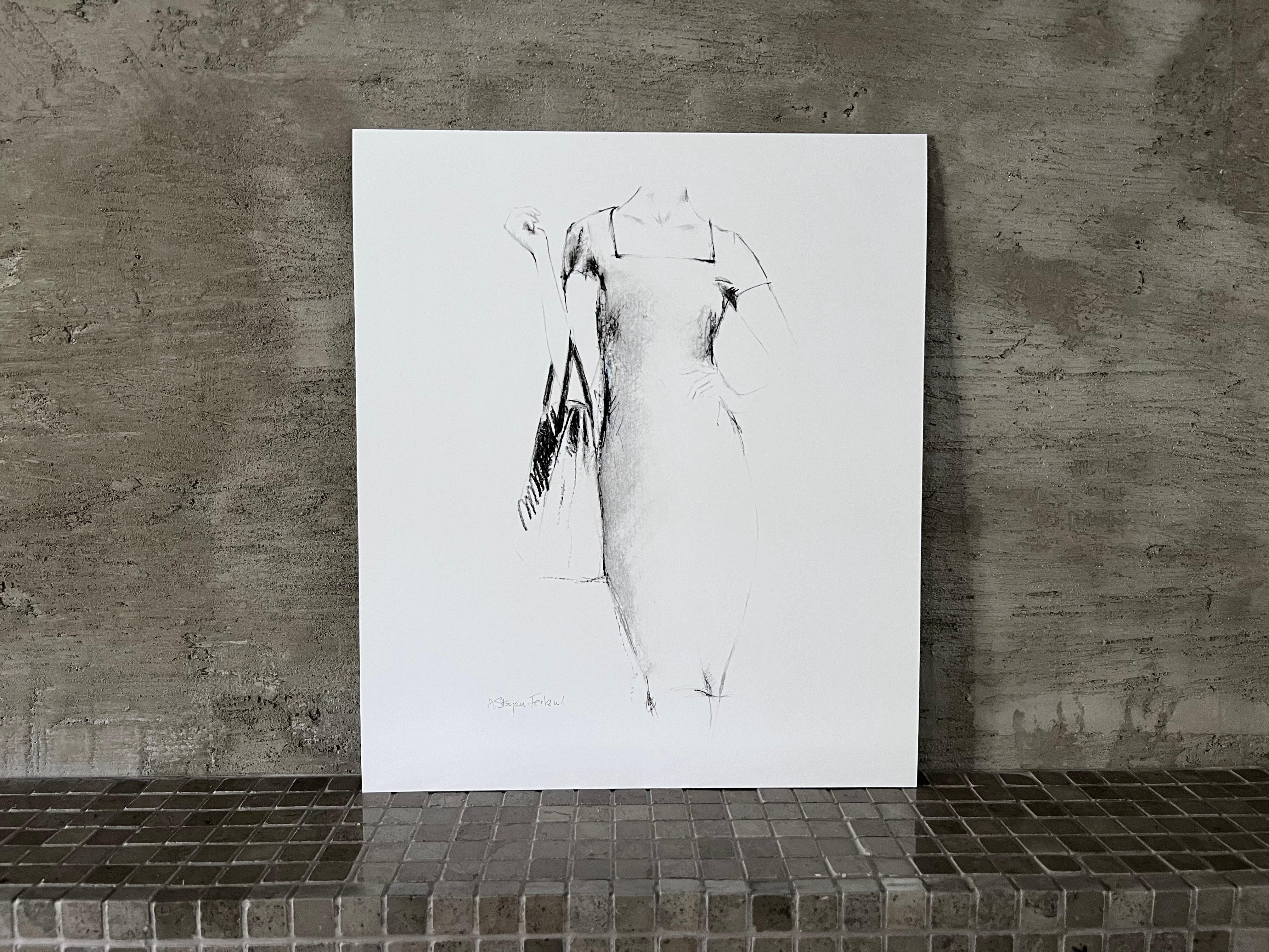 This art print on recycled paper features a strong yet minimalist figurative composition. A blend of detailed and expressive pencil work balances the contrast between dark and light. The art print exudes a contemporary and timeless aesthetic. Hand