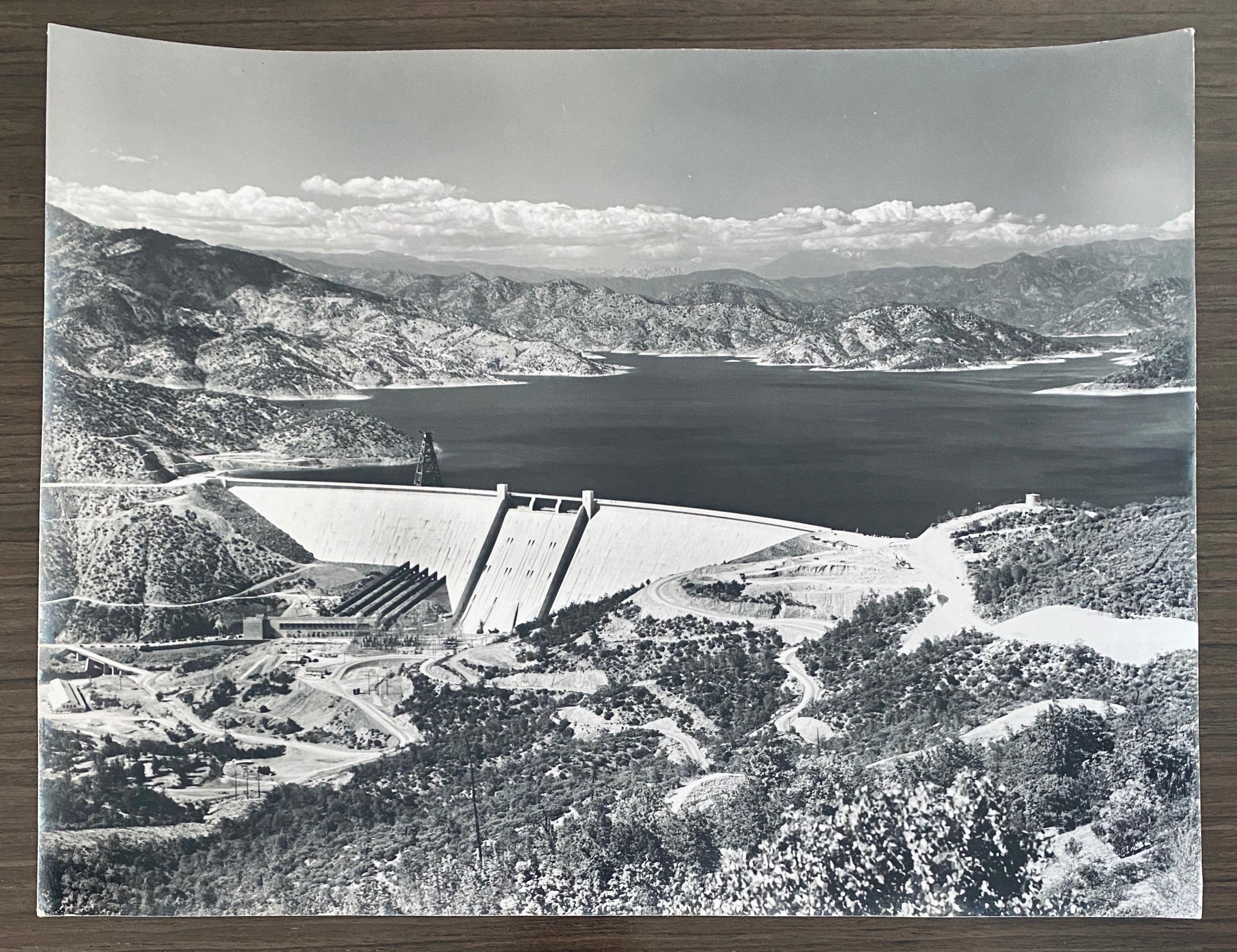 Photographe américain Landscape Silver Gelatin Vintage Print - Argent Black and White Photograph par Andreas Feininger