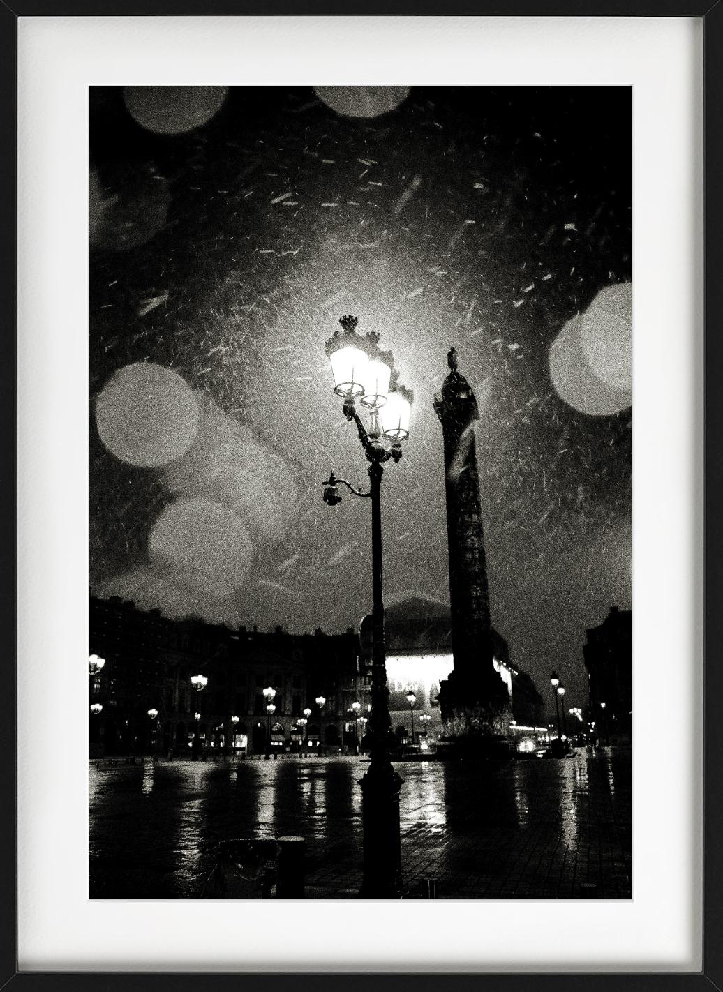 Palacio Vendome, París - Sombras más profundas, Fotografía artística, 2013 en venta 2