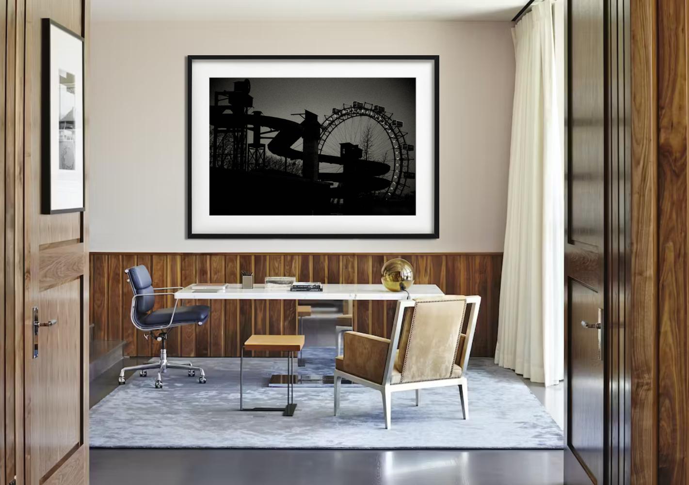 Riesenrad, Viena, Sombras más profundas , Fotografía artística, 2015 en venta 5