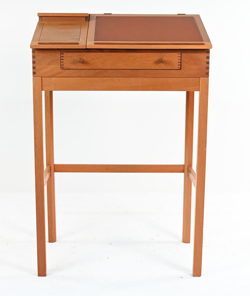 andreas hansen desk