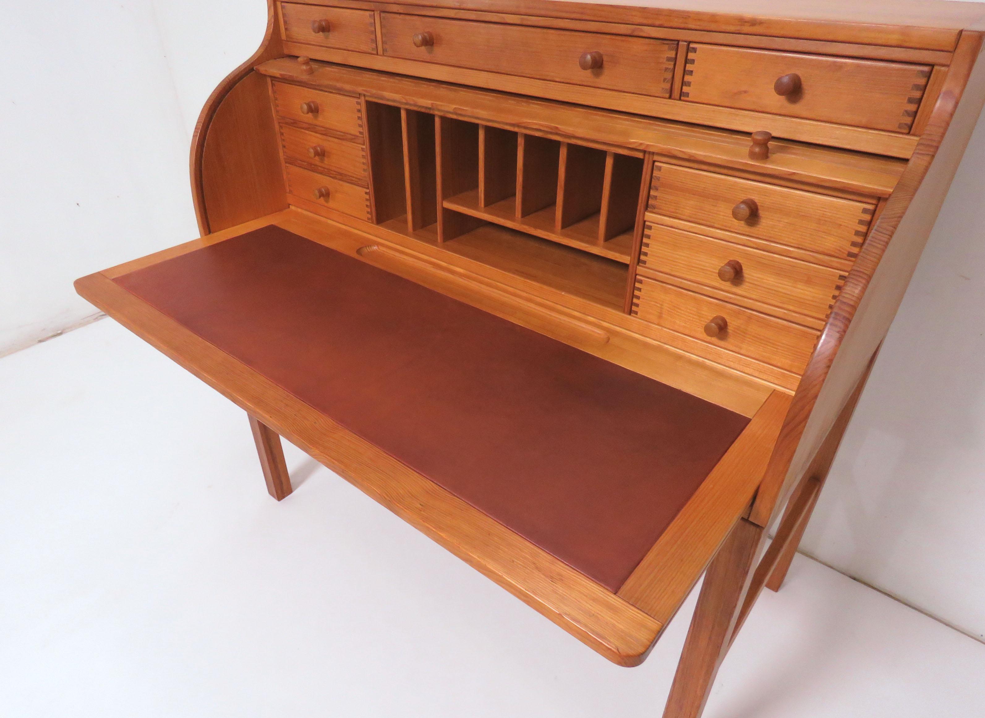 andreas hansen desk