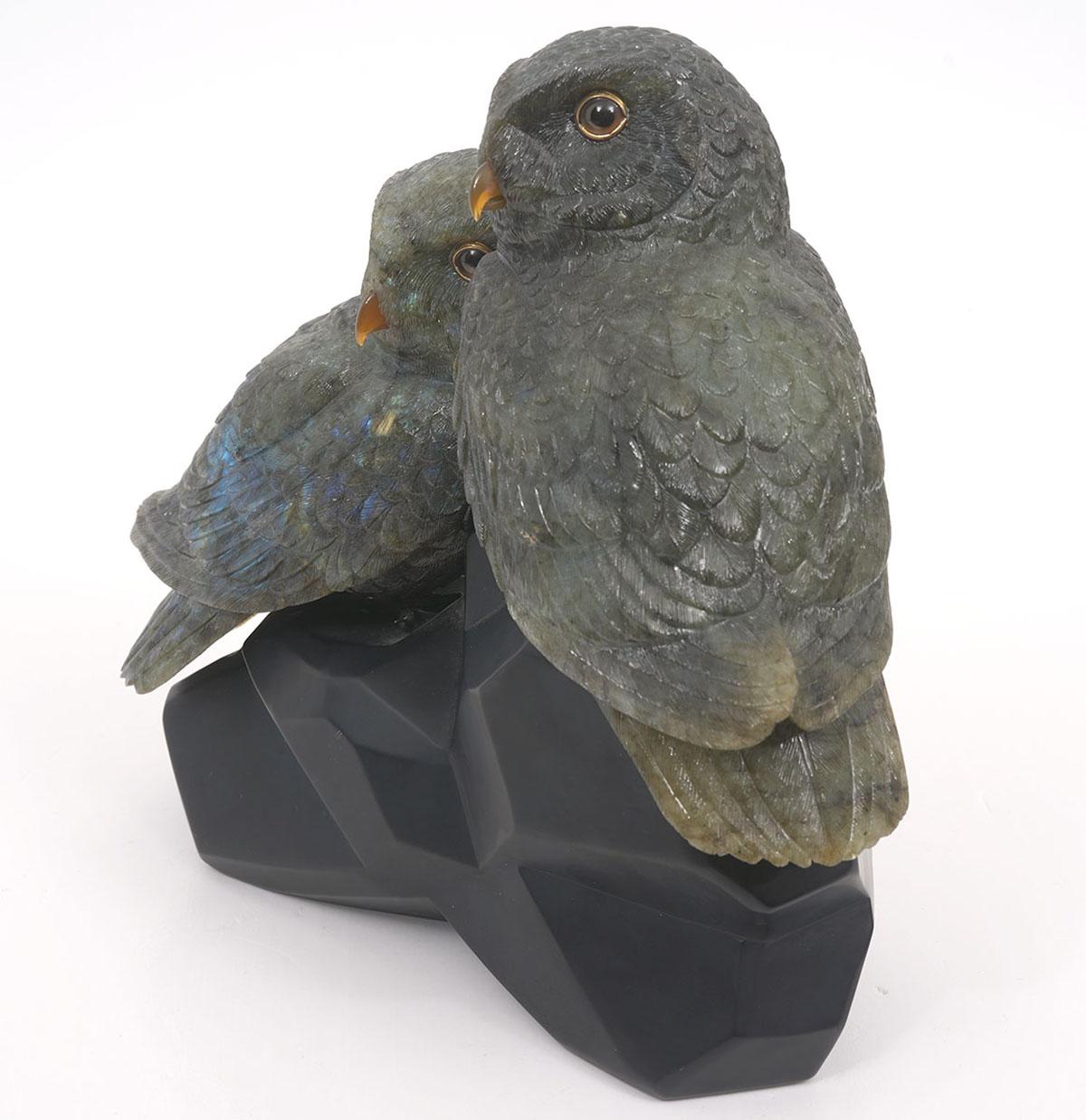 Andreas von Zadora Canadese (Nato nel 1957) Lapidario Scultura in labradorite Pr. Gufi in vendita 2
