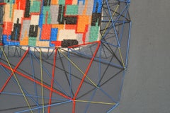 Un instant, s'il vous plaît