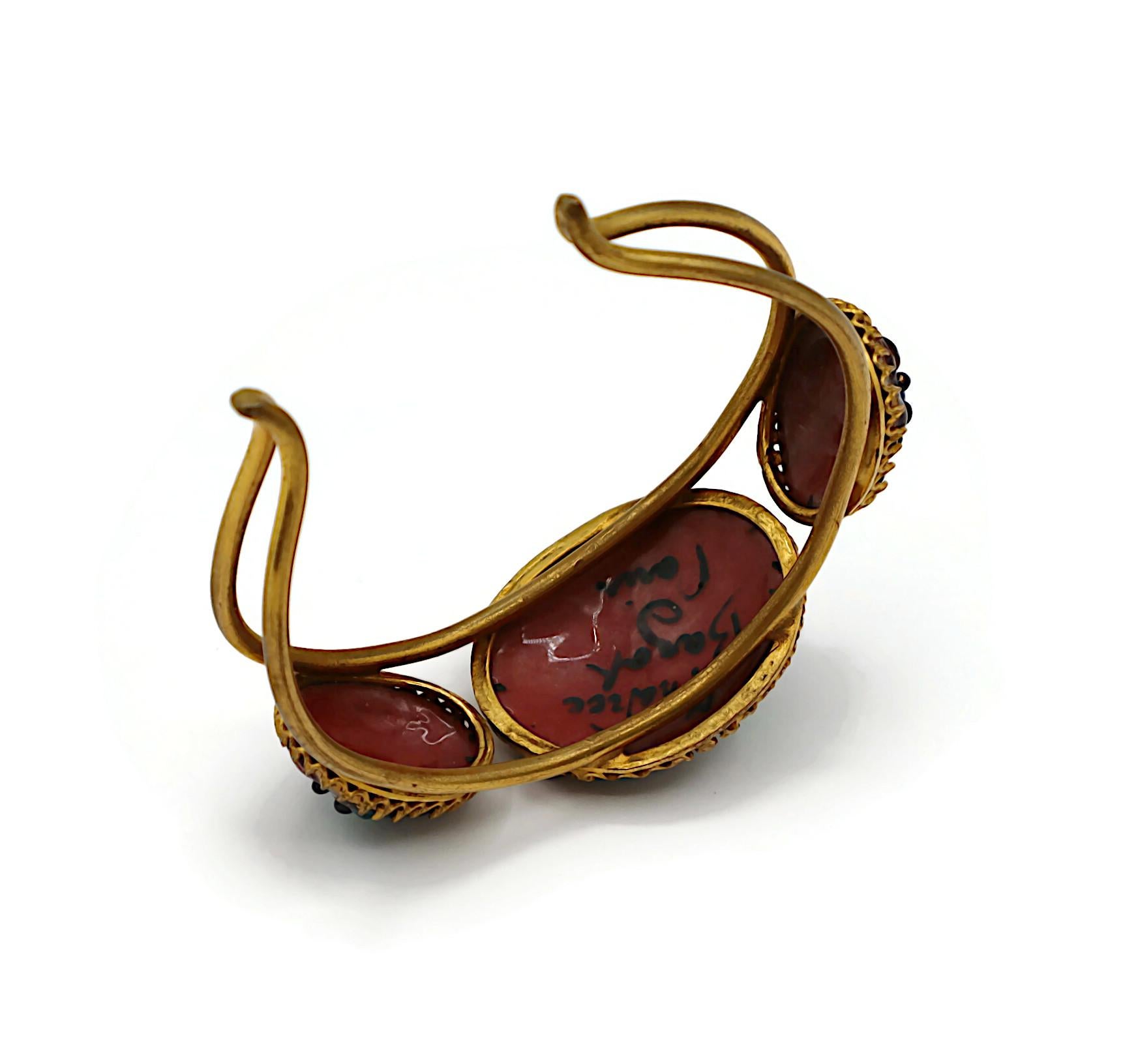ANDREE BAZOT Paris Bracelet jonc rigide vintage avec cabochons en verre émaillé en vente 8