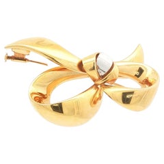 Andree Putman Limited Edition Polished Ribbon Bow Brooch With White-Gold Knot