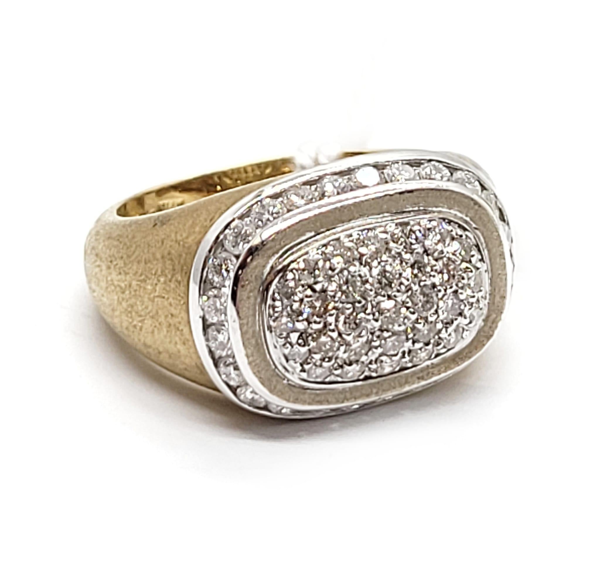 Contemporary Andreoli 0.82 Carat Diamond 18 Karat Gold Ring For Sale